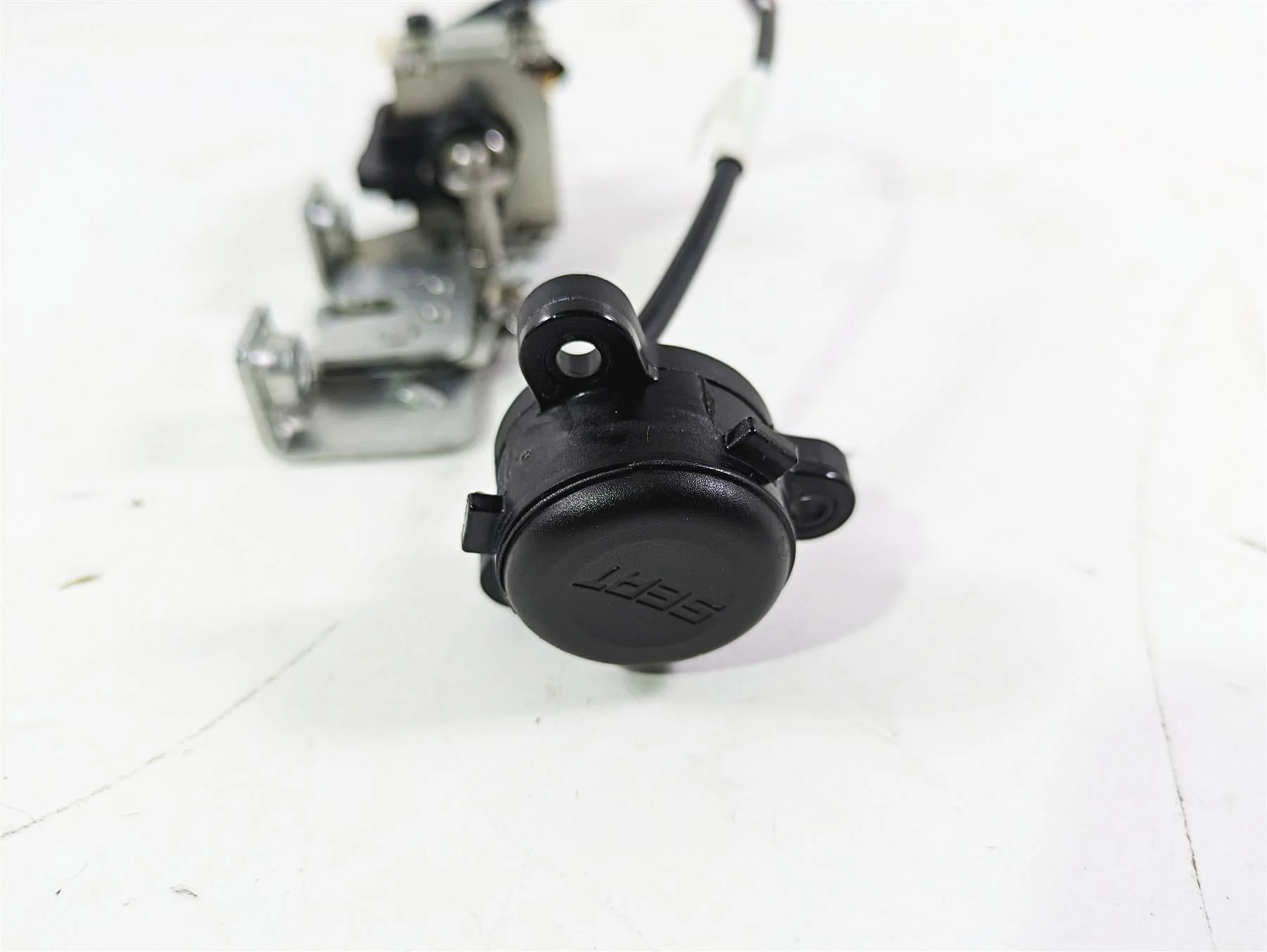 2022 KTM 1290 Super Adventure S Keyless Seat Release Button 6190705000 - Image 4