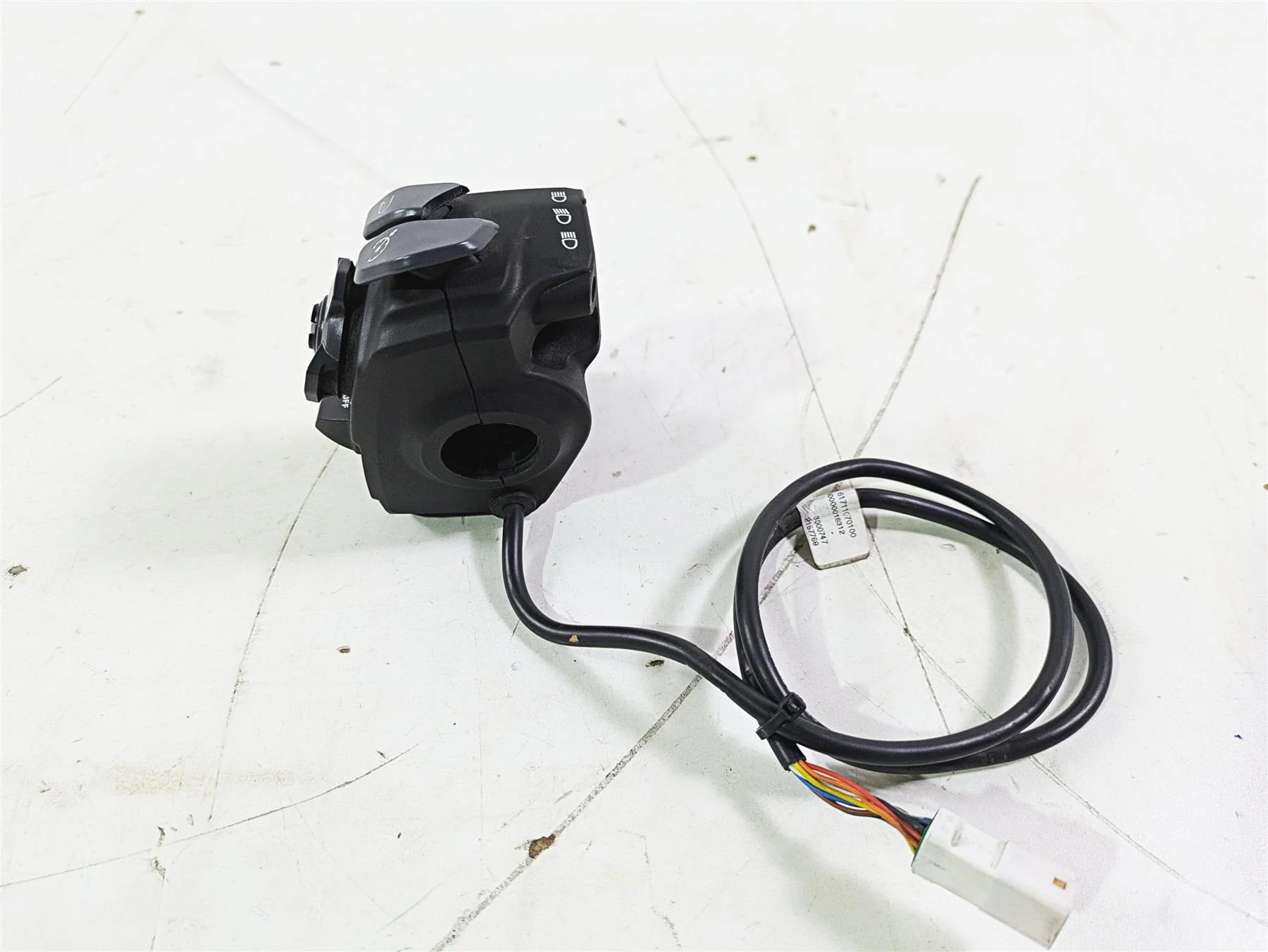 2022 KTM 1290 Super Adventure S Left Hand Control Switch READ 61711070100 - Image 4