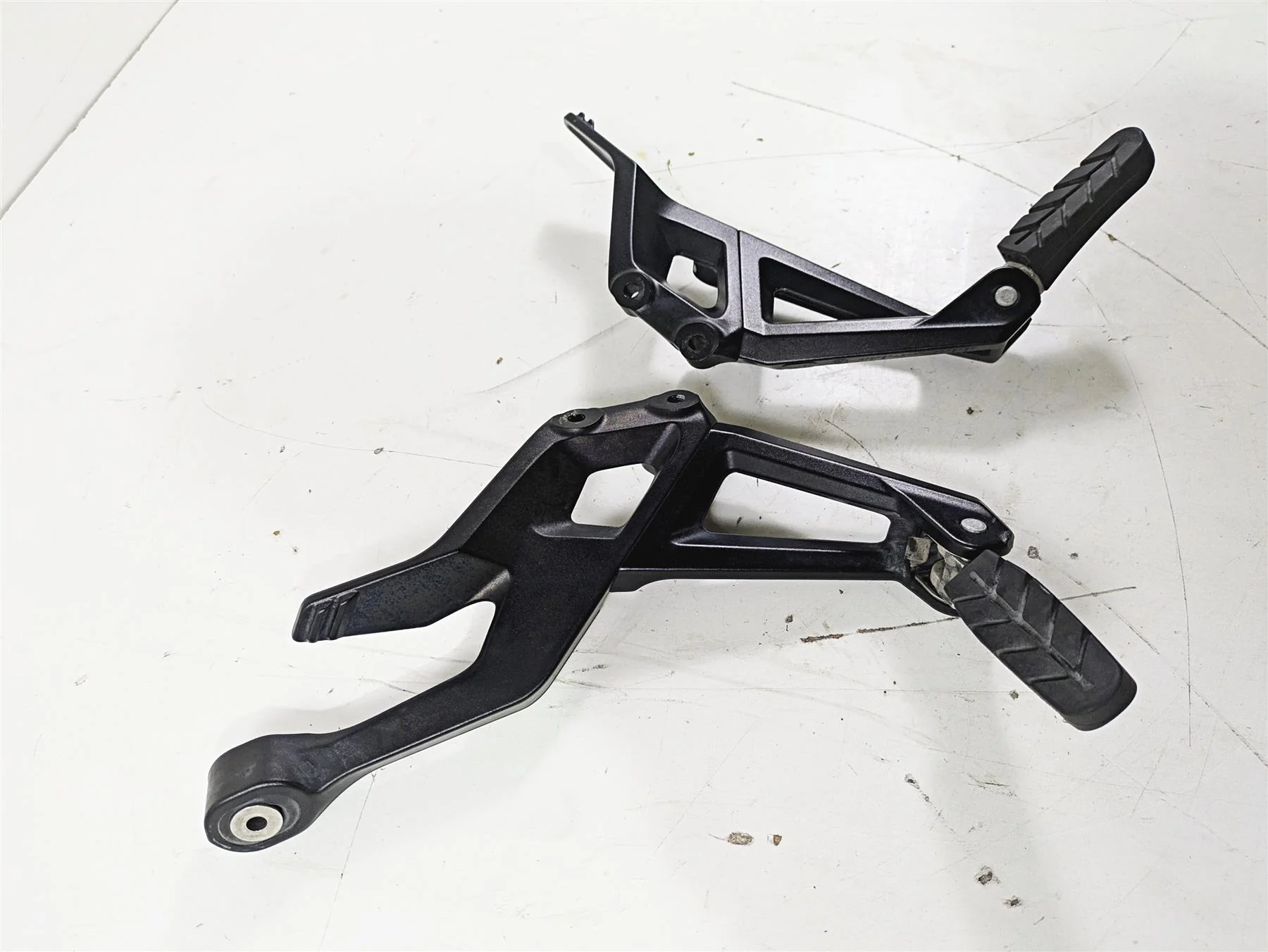 2022 KTM 1290 Super Adventure S Rear Passenger Footpeg Set 61912020090C1 - Image 2