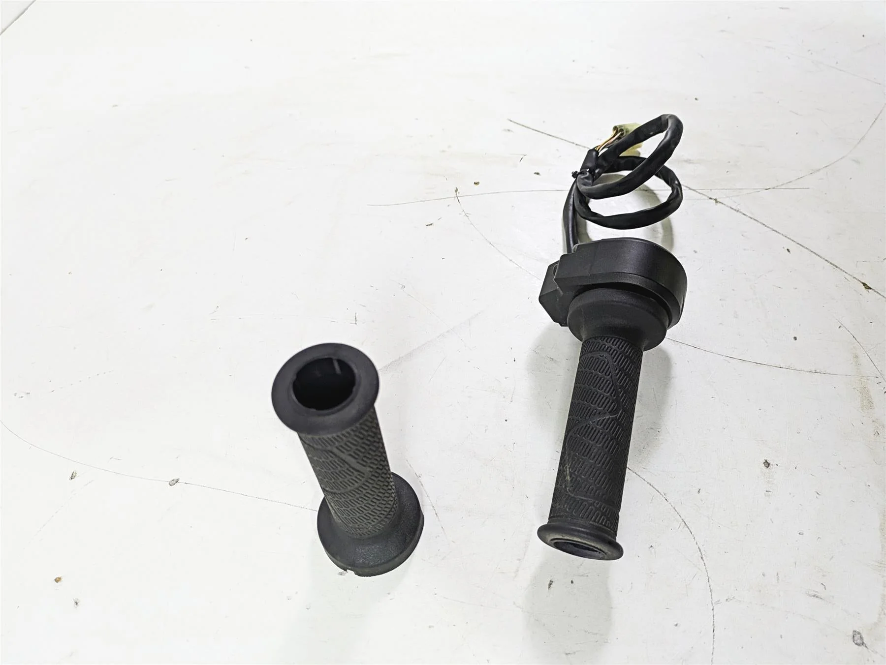 2022 KTM 1290 Super Adventure S Ride By Wire Throttle Sensor Grip 60711012000 - Image 3