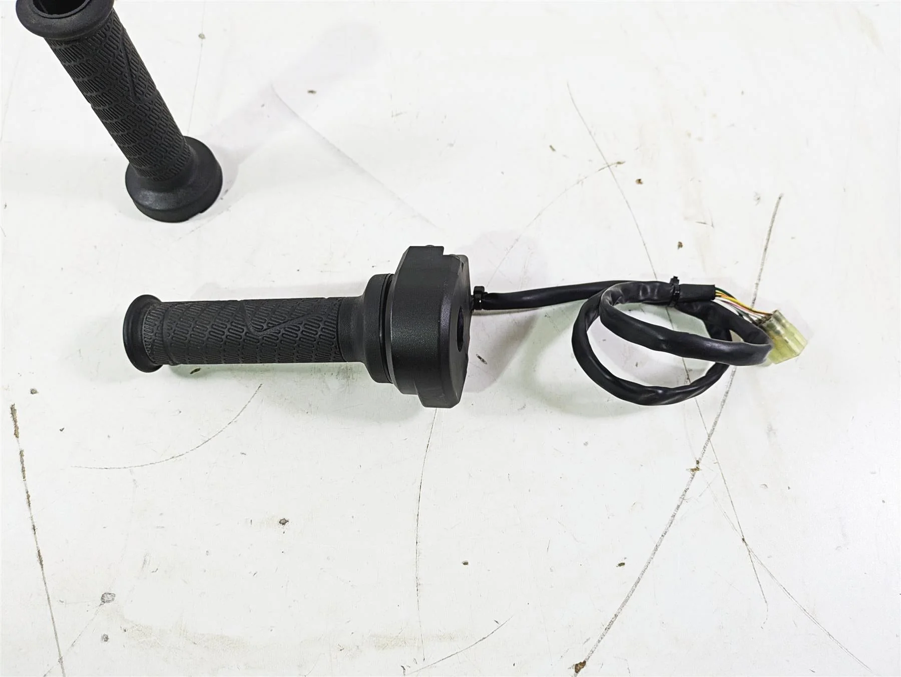 2022 KTM 1290 Super Adventure S Ride By Wire Throttle Sensor Grip 60711012000 - Image 5