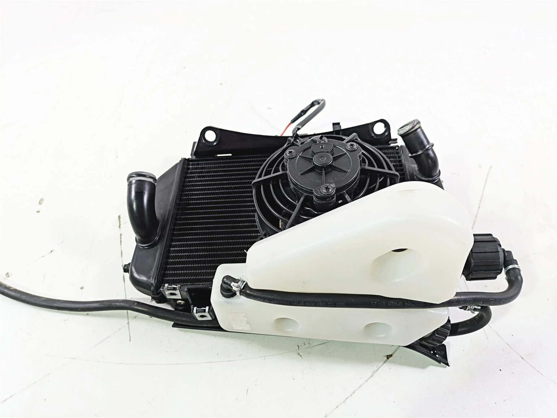 2022 KTM 1290 Super Adventure S Right Radiator Fan Set 61935008000 61935008033 - Image 3