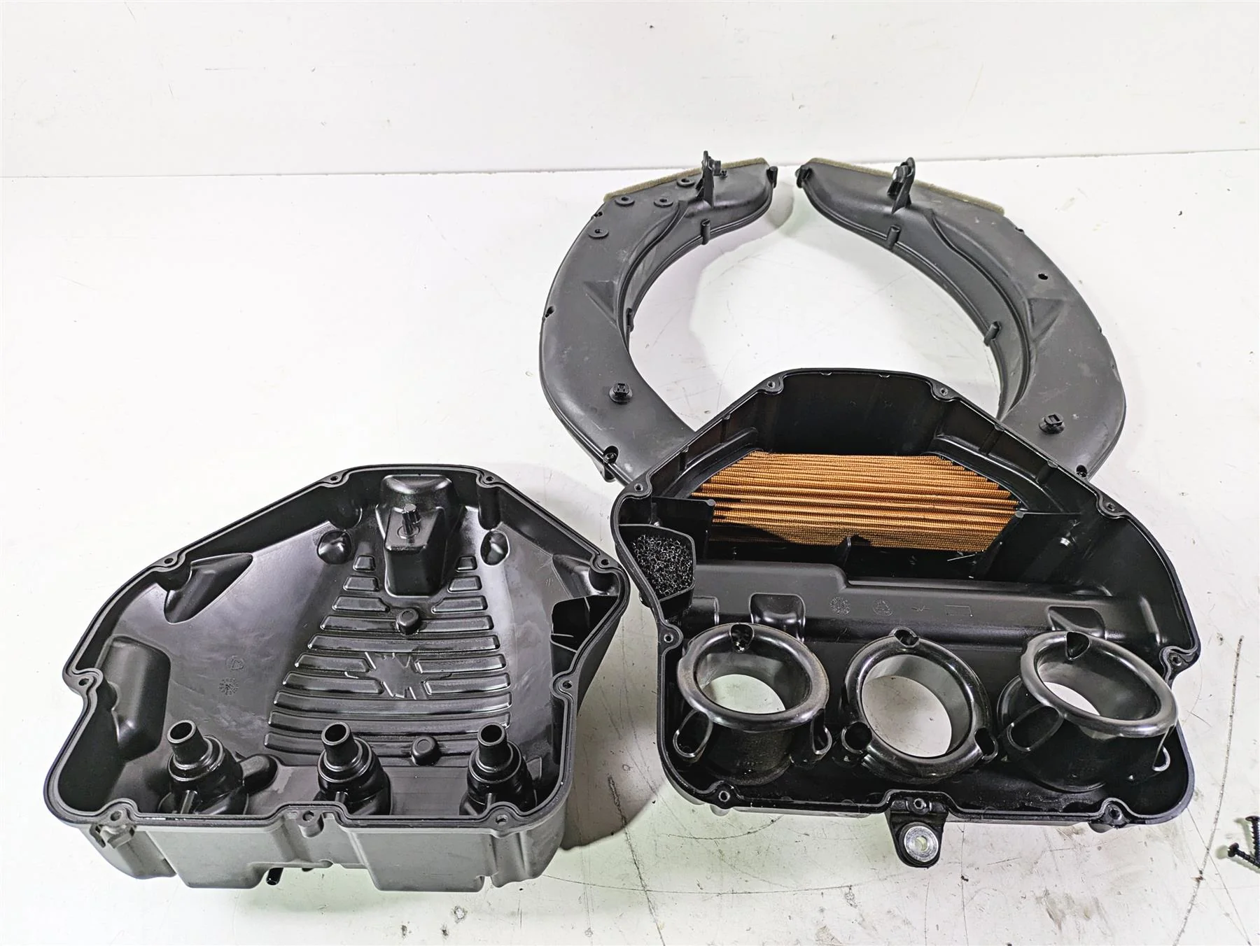 2022 MV Agusta F3 800 Rosso Air Box Cleaner Intake Tubes Injector 8000B5482