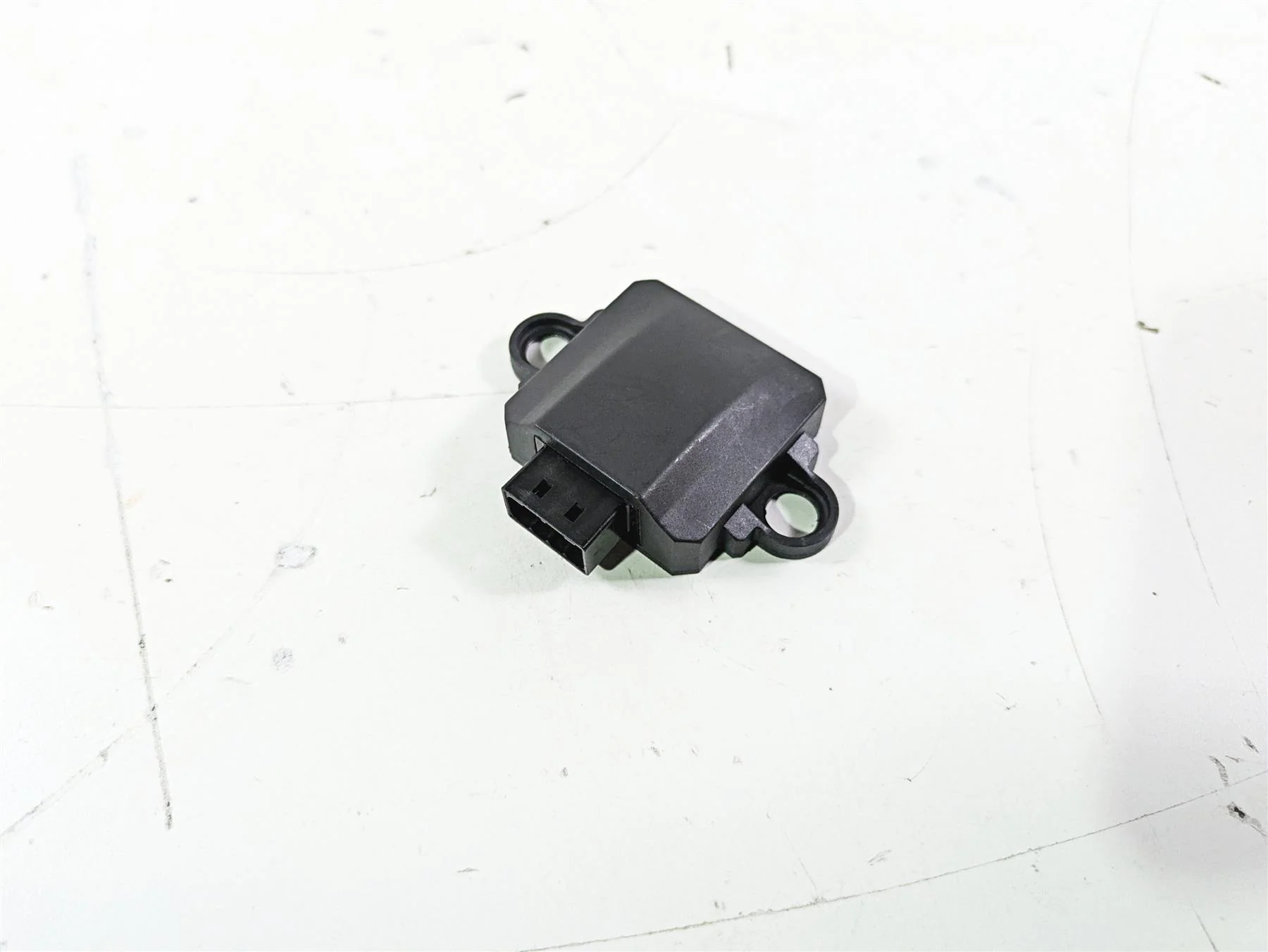 2022 MV Agusta F3 800 Rosso E-Shock Sensor Control Module 8000C8747 - Image 5
