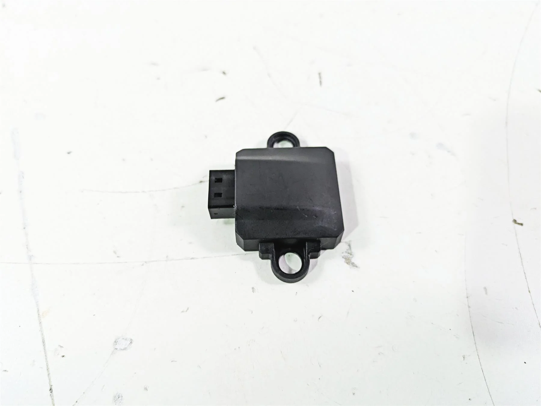 2022 MV Agusta F3 800 Rosso E-Shock Sensor Control Module 8000C8747 - Image 9