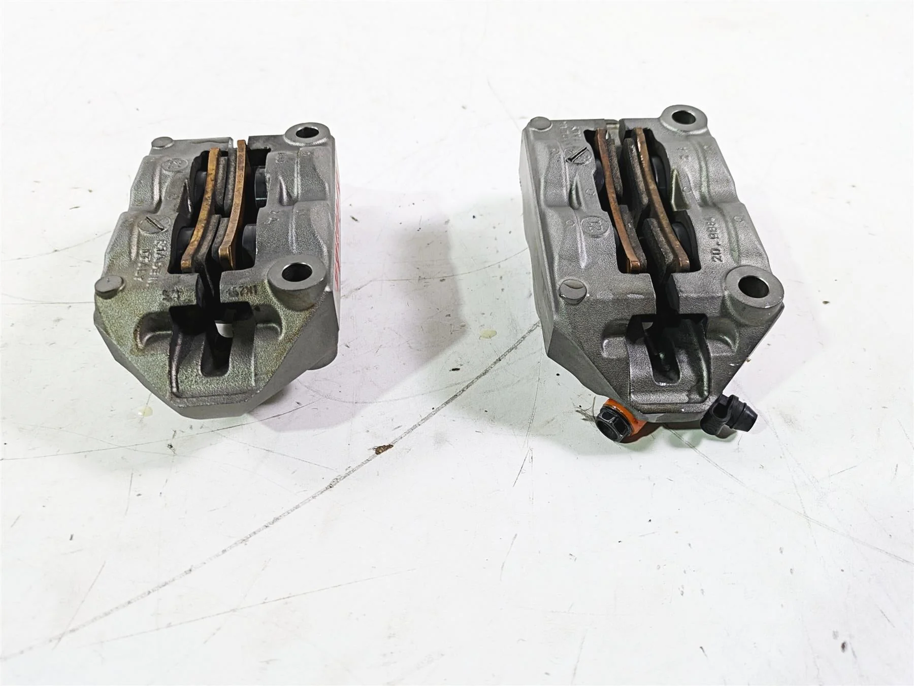 2022 MV Agusta F3 800 Rosso Front Brake Calipers Brembo 100mm 8000B1541 - Image 10