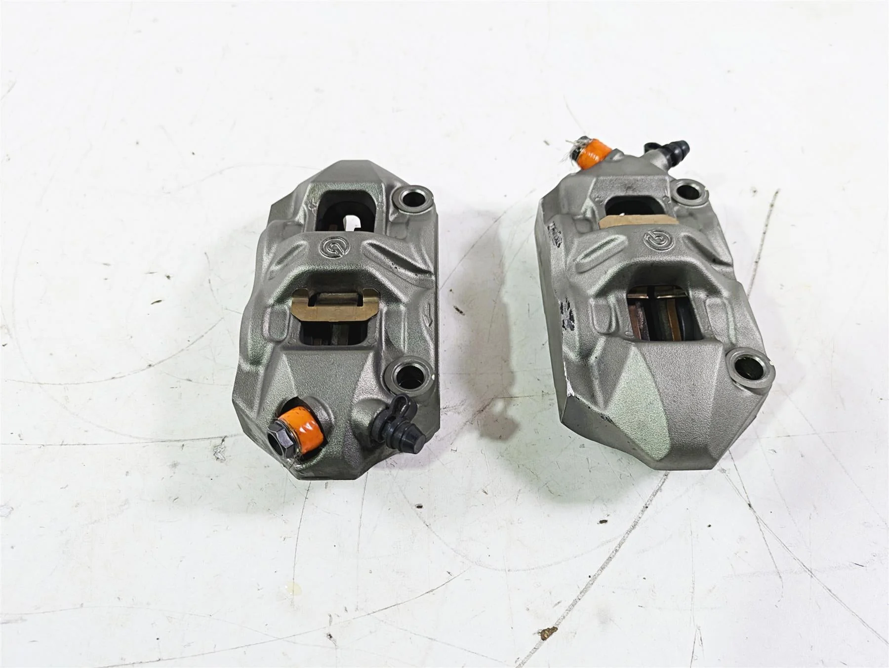 2022 MV Agusta F3 800 Rosso Front Brake Calipers Brembo 100mm 8000B1541 - Image 2