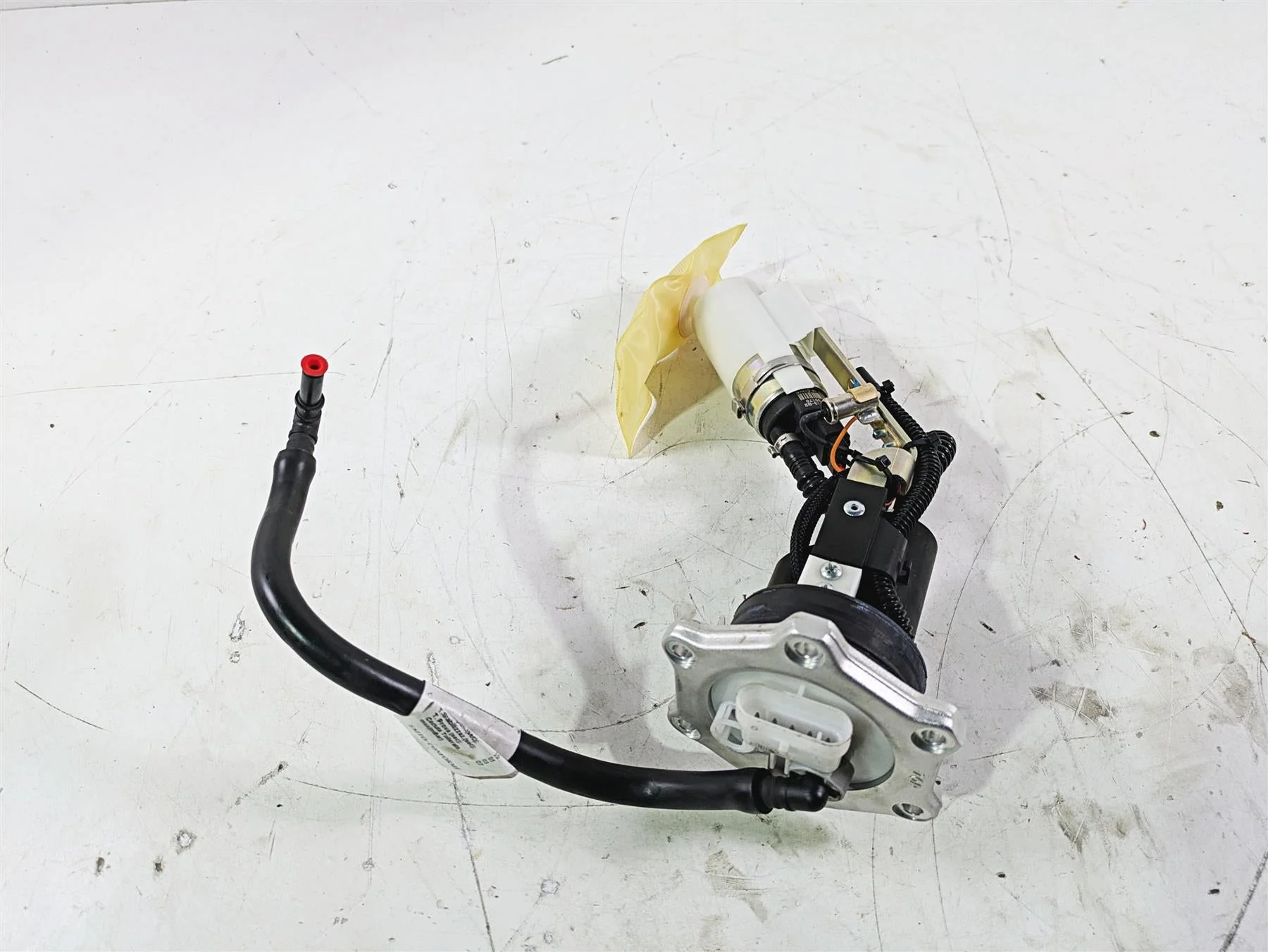 2022 MV Agusta F3 800 Rosso Fuel Gas Petrol Pump -Tested 8000C8724 - Image 4