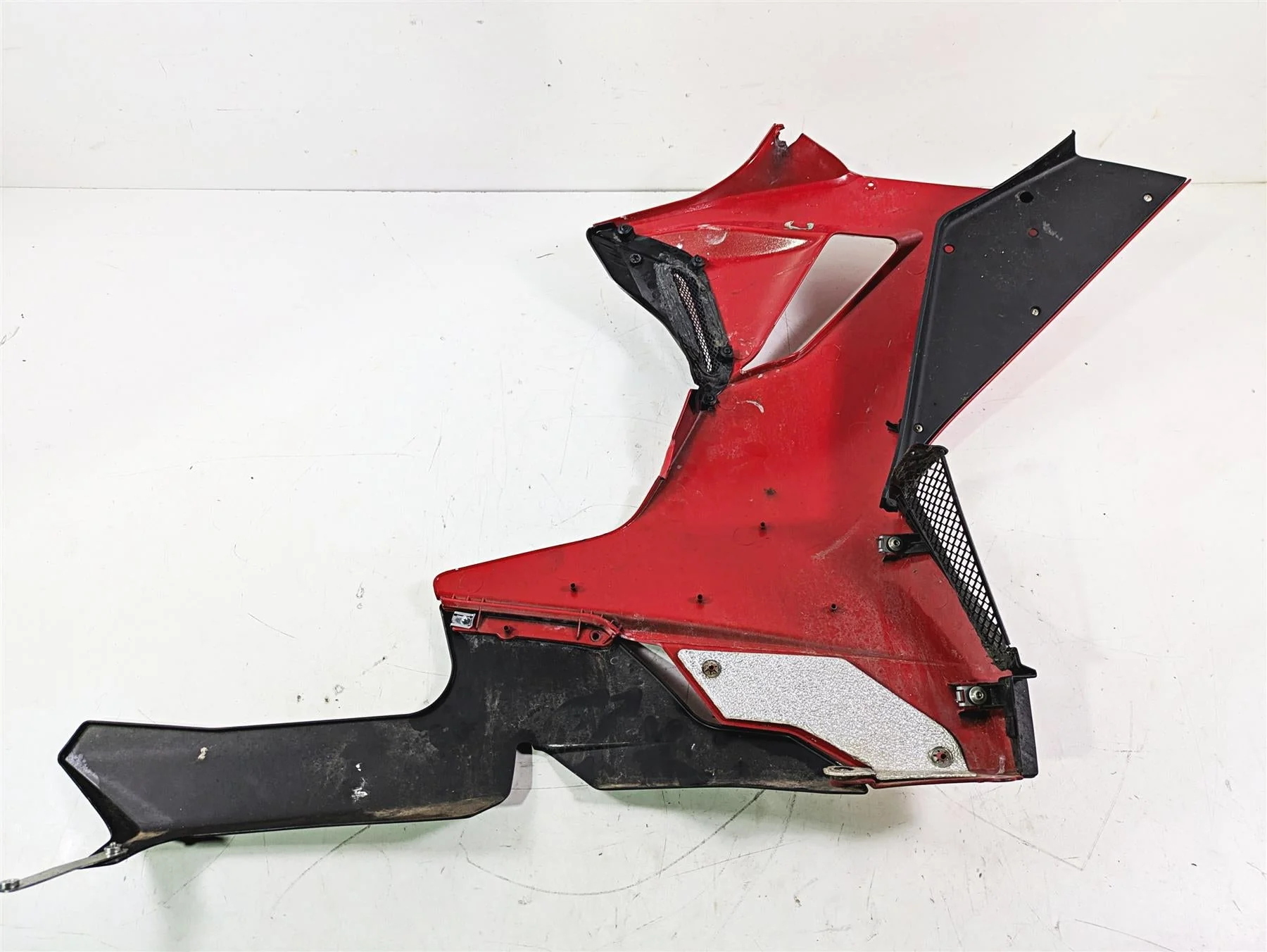 2022 MV Agusta F3 800 Rosso Left Side Main Fairing Cover -Damaged 8000C9621 - Image 6