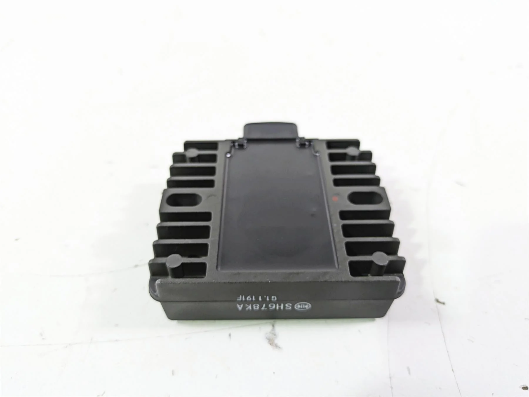 2022 MV Agusta F3 800 Rosso Rectifier Voltage Regulator 8000B3206 SH678KA - Image 10