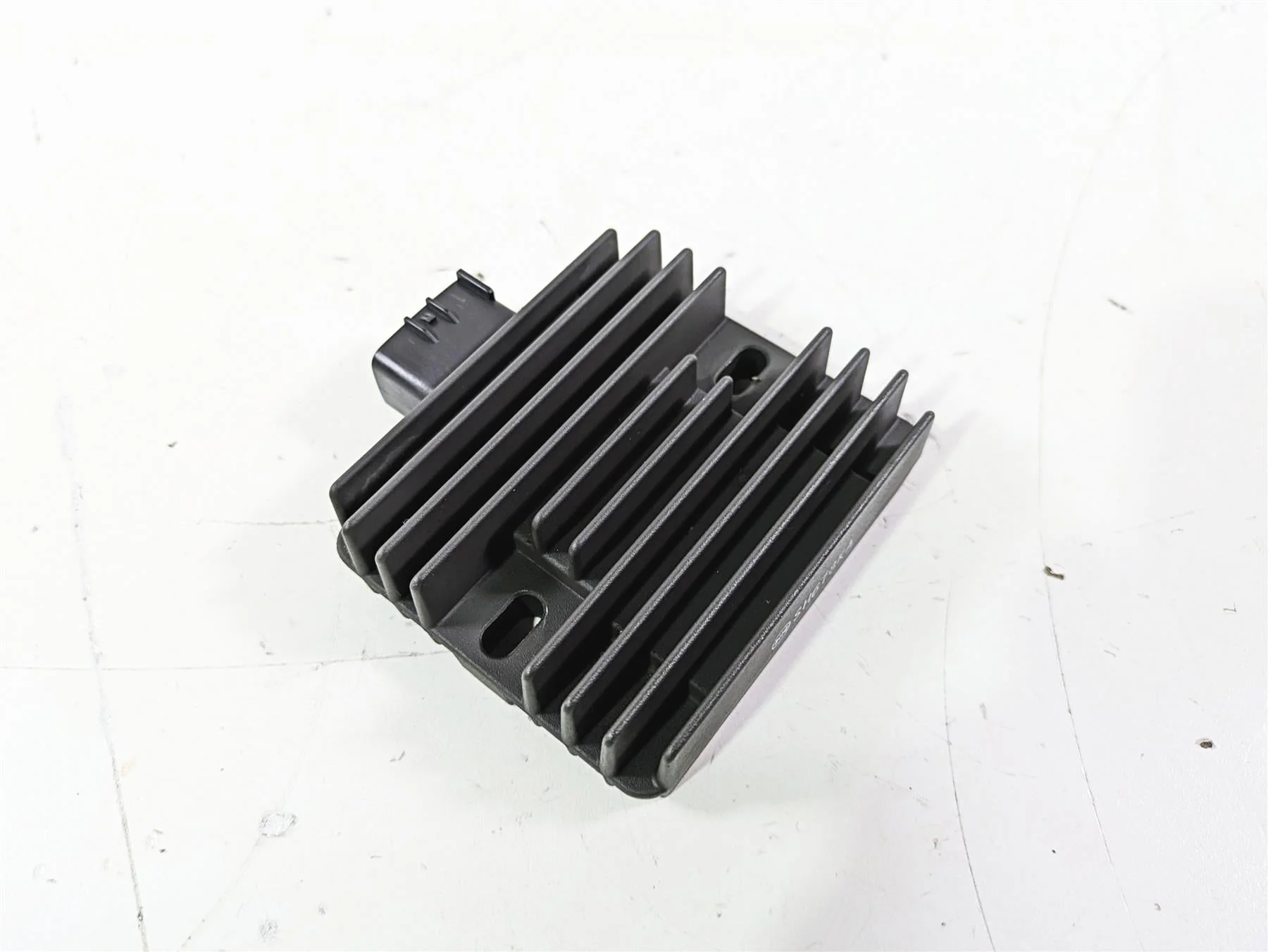 2022 MV Agusta F3 800 Rosso Rectifier Voltage Regulator 8000B3206 SH678KA - Image 11