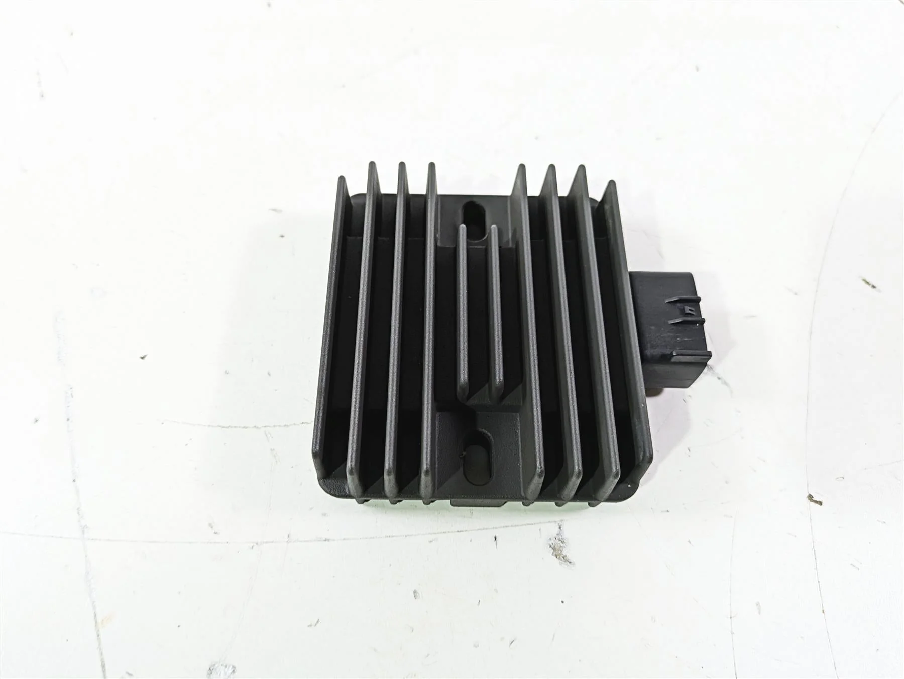 2022 MV Agusta F3 800 Rosso Rectifier Voltage Regulator 8000B3206 SH678KA - Image 4