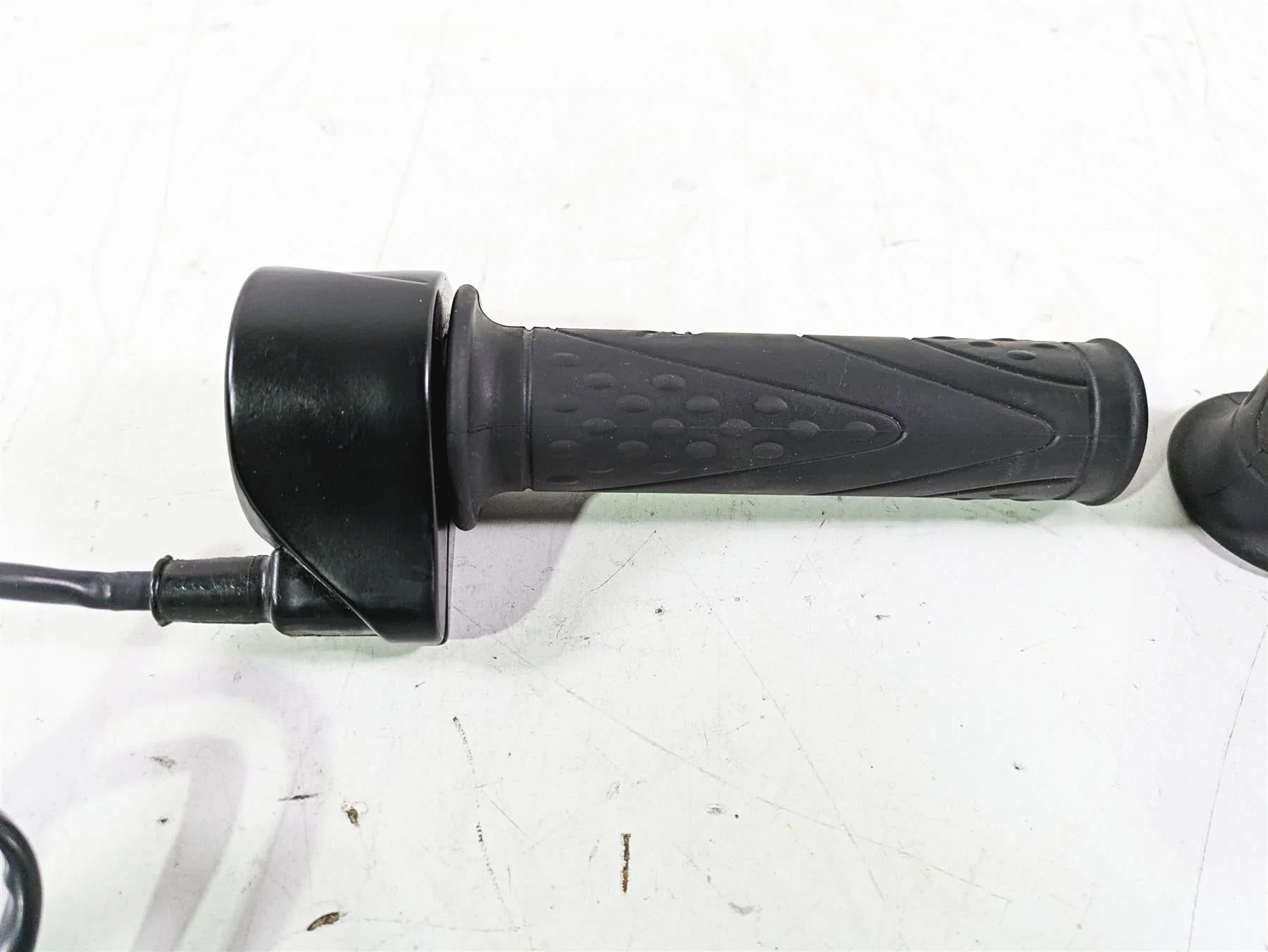 2022 MV Agusta F3 800 Rosso Ride Fly By Wire Throttle Grip 8E00B5444 - Image 4