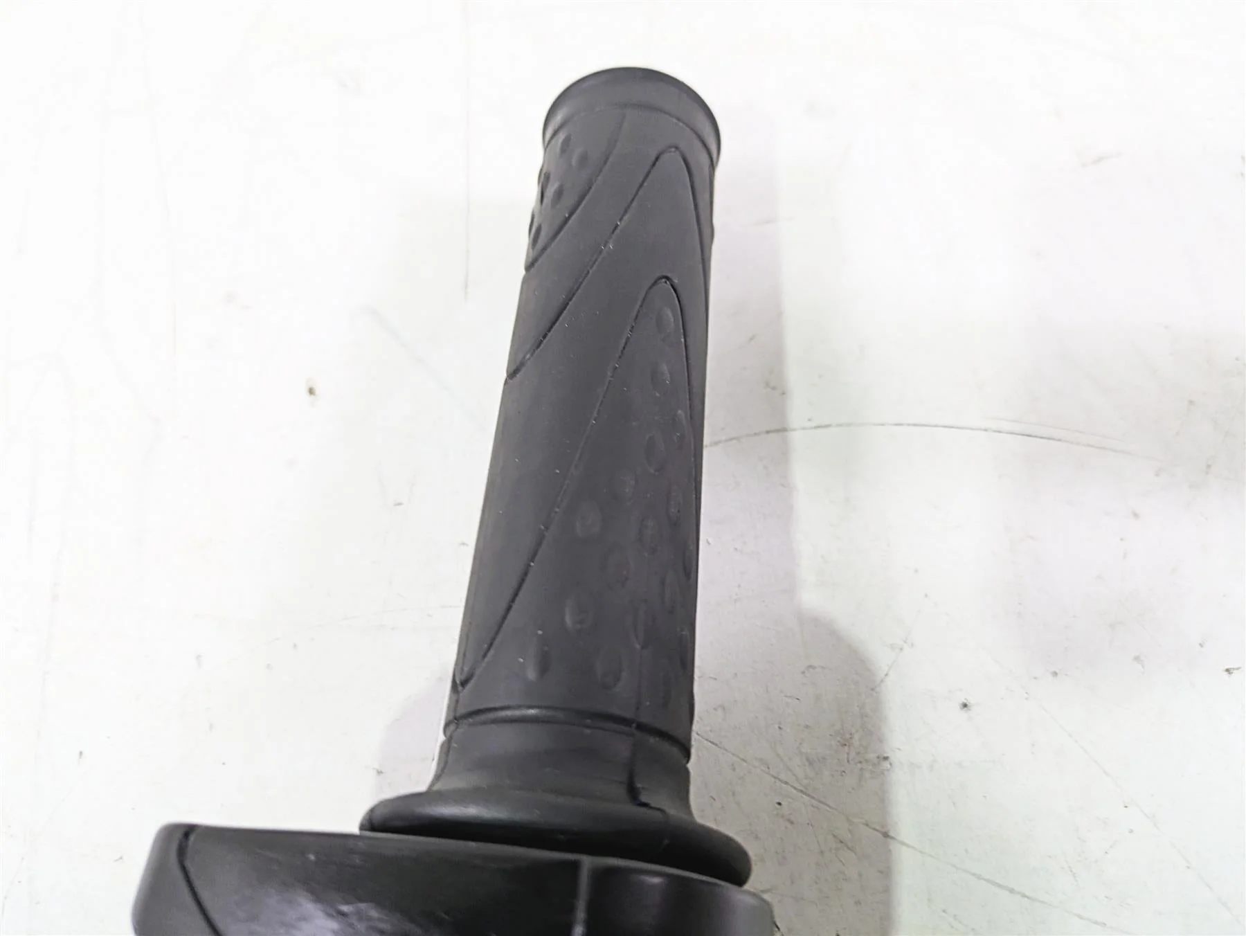 2022 MV Agusta F3 800 Rosso Ride Fly By Wire Throttle Grip 8E00B5444 - Image 9