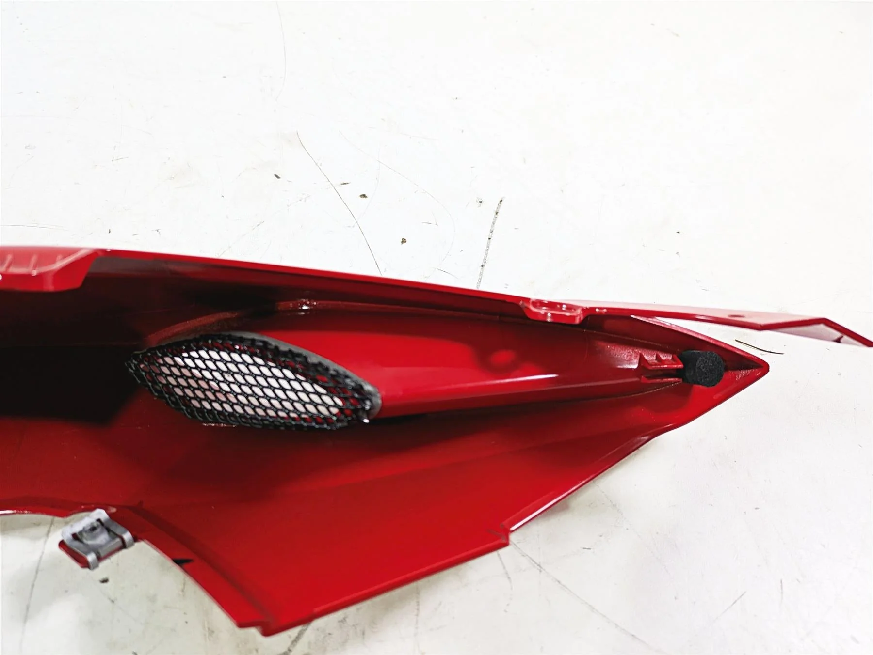 2022 MV Agusta F3 800 Rosso Right Tail Cover Fairing Cowl 8000C9624 - Image 6