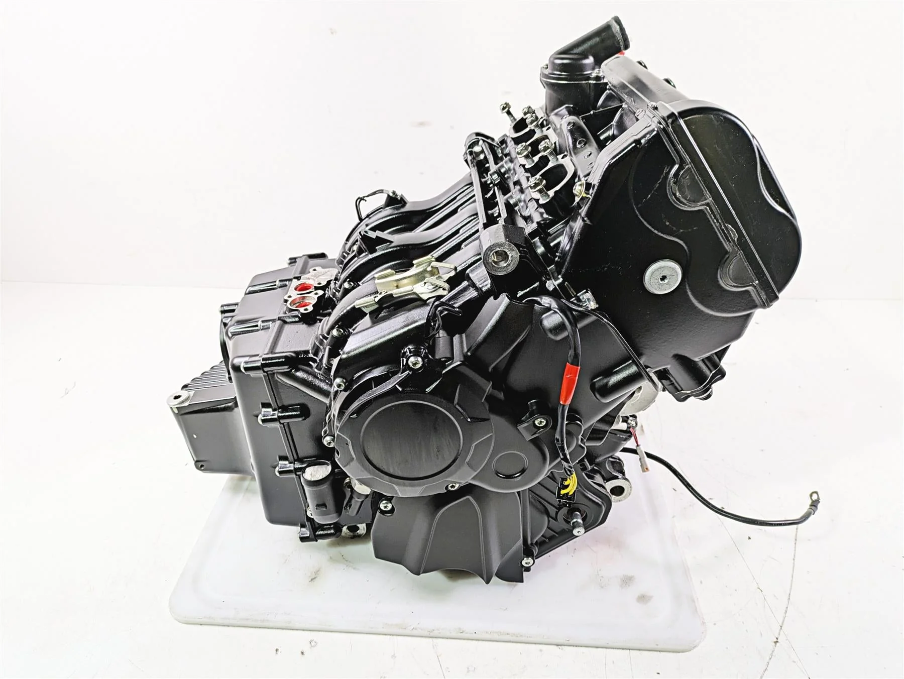 2022 MV Agusta F3 800 Rosso Running Engine Motor - Video 8A00C3686 - Image 4