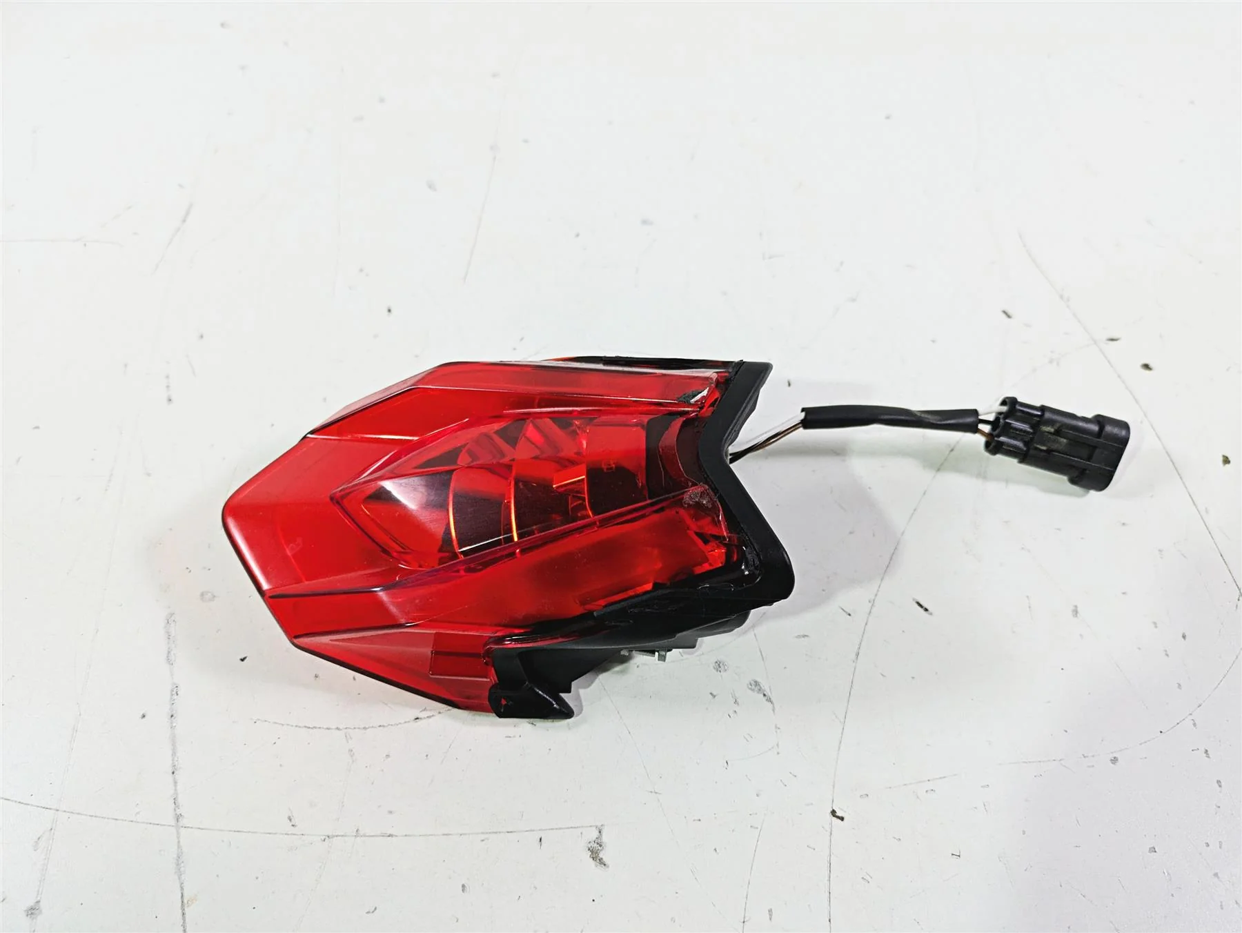 2022 MV Agusta F3 800 Rosso Taillight Tail Light Lamp Lens 8000B9781 - Image 3