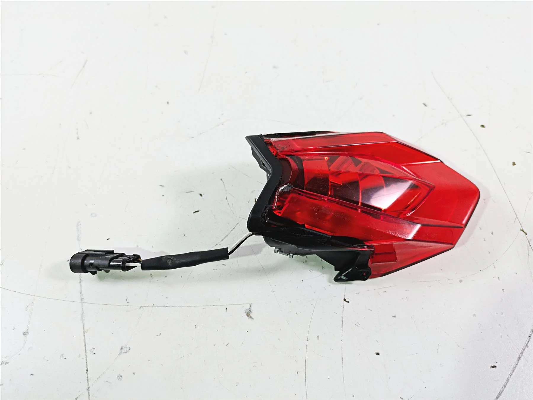 2022 MV Agusta F3 800 Rosso Taillight Tail Light Lamp Lens 8000B9781 - Image 5