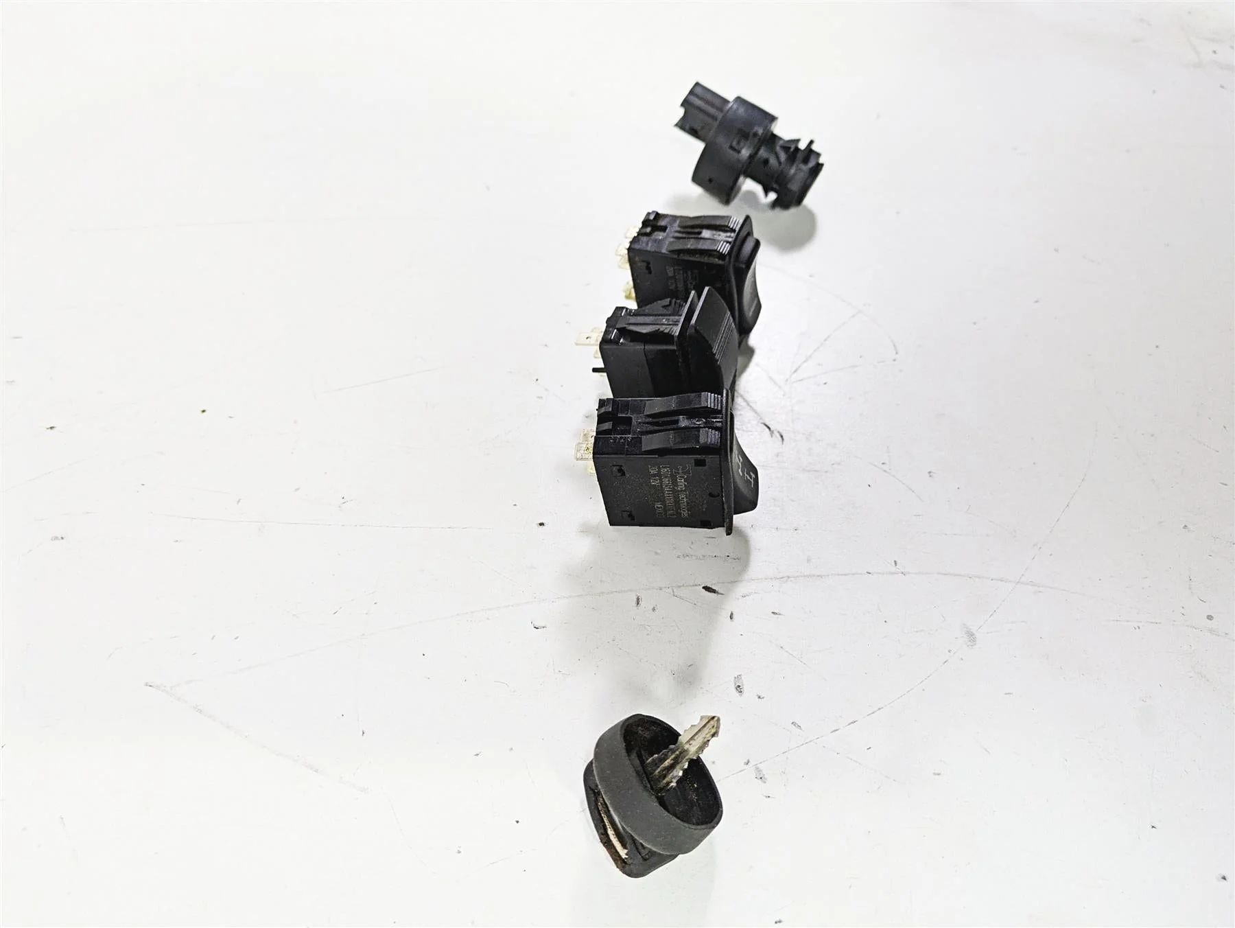 2022 Polaris Ranger 1000 Premium Ignition Light Awd Switch & Key Set 4015033 - Image 2