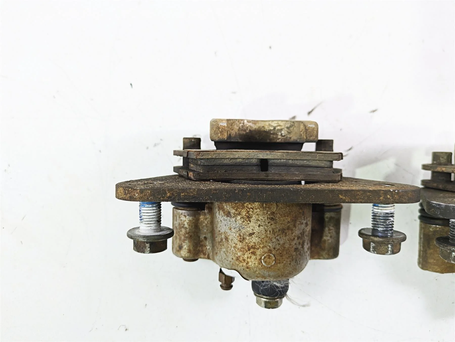 2022 Polaris Ranger 1000 Premium Rear Brake Caliper Set 1914103 1914104 - Image 11