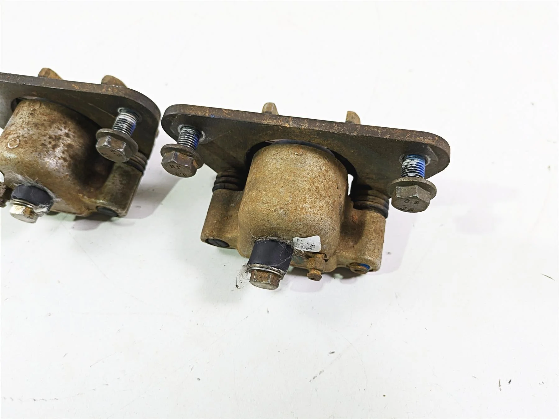 2022 Polaris Ranger 1000 Premium Rear Brake Caliper Set 1914103 1914104 - Image 7