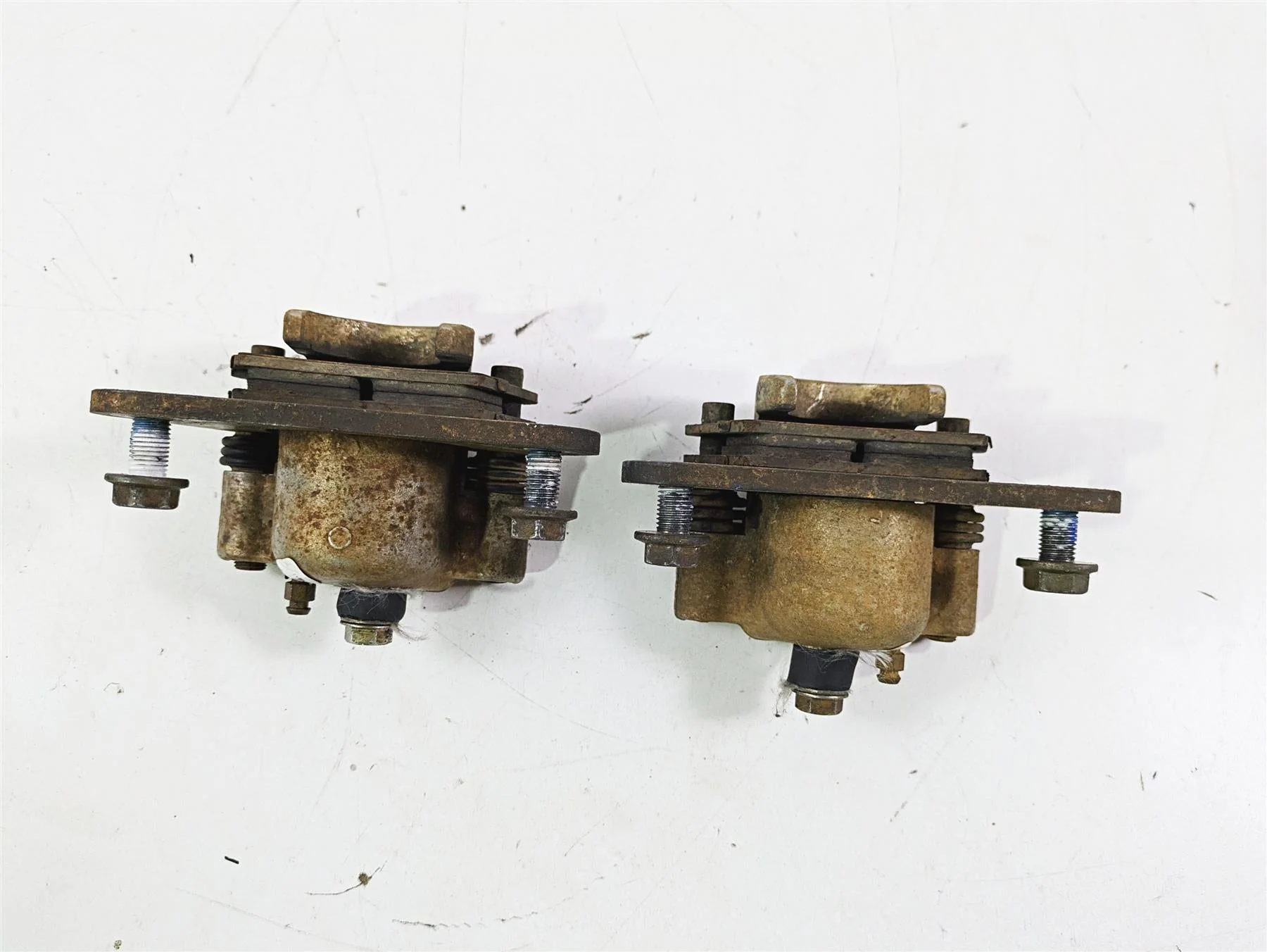 2022 Polaris Ranger 1000 Premium Rear Brake Caliper Set 1914103 1914104 - Image 9