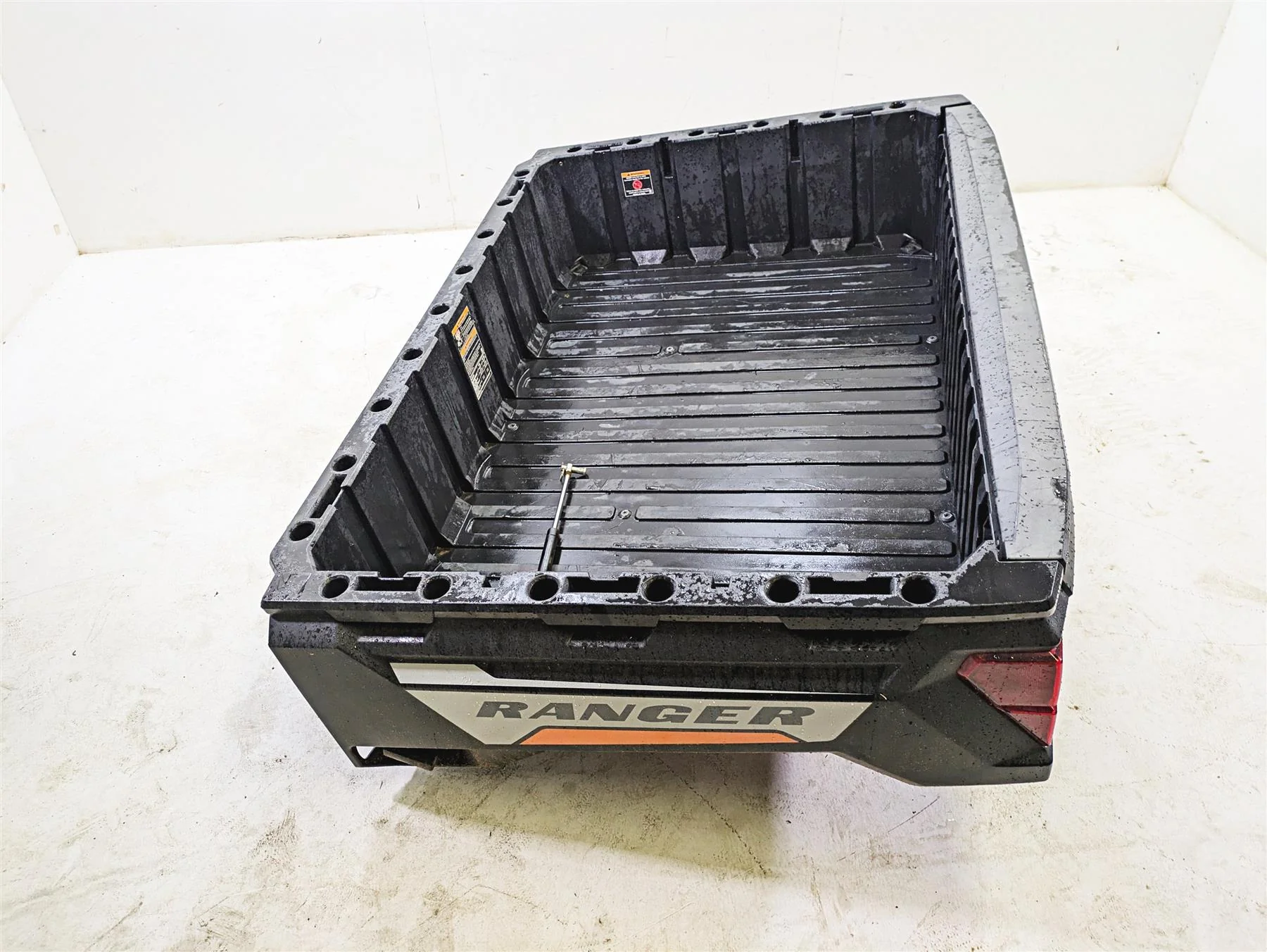 2022 Polaris Ranger 1000 Premium Rear Trunk Bed Assembly READ 2208995 - Image 2