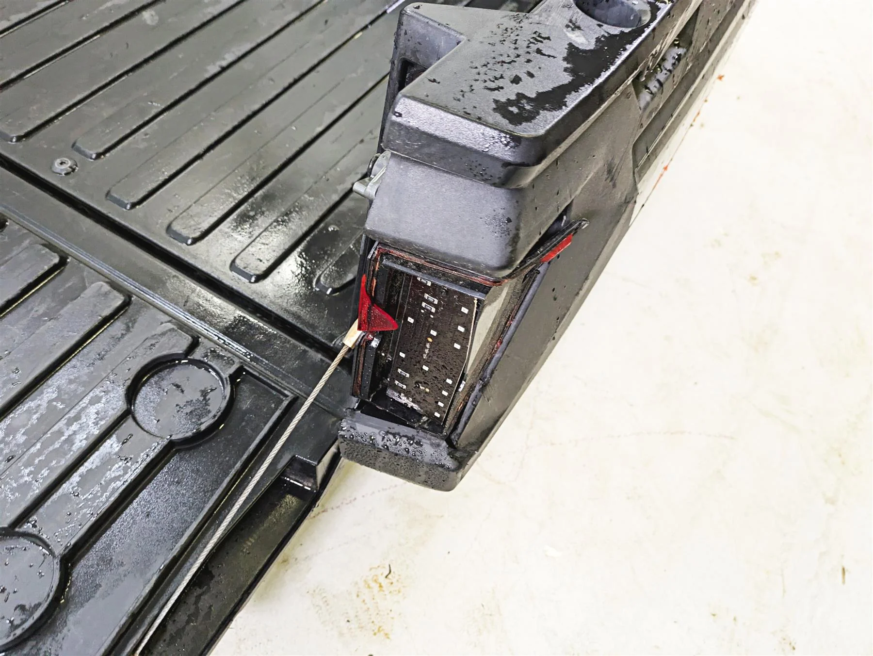 2022 Polaris Ranger 1000 Premium Rear Trunk Bed Assembly READ 2208995 - Image 7