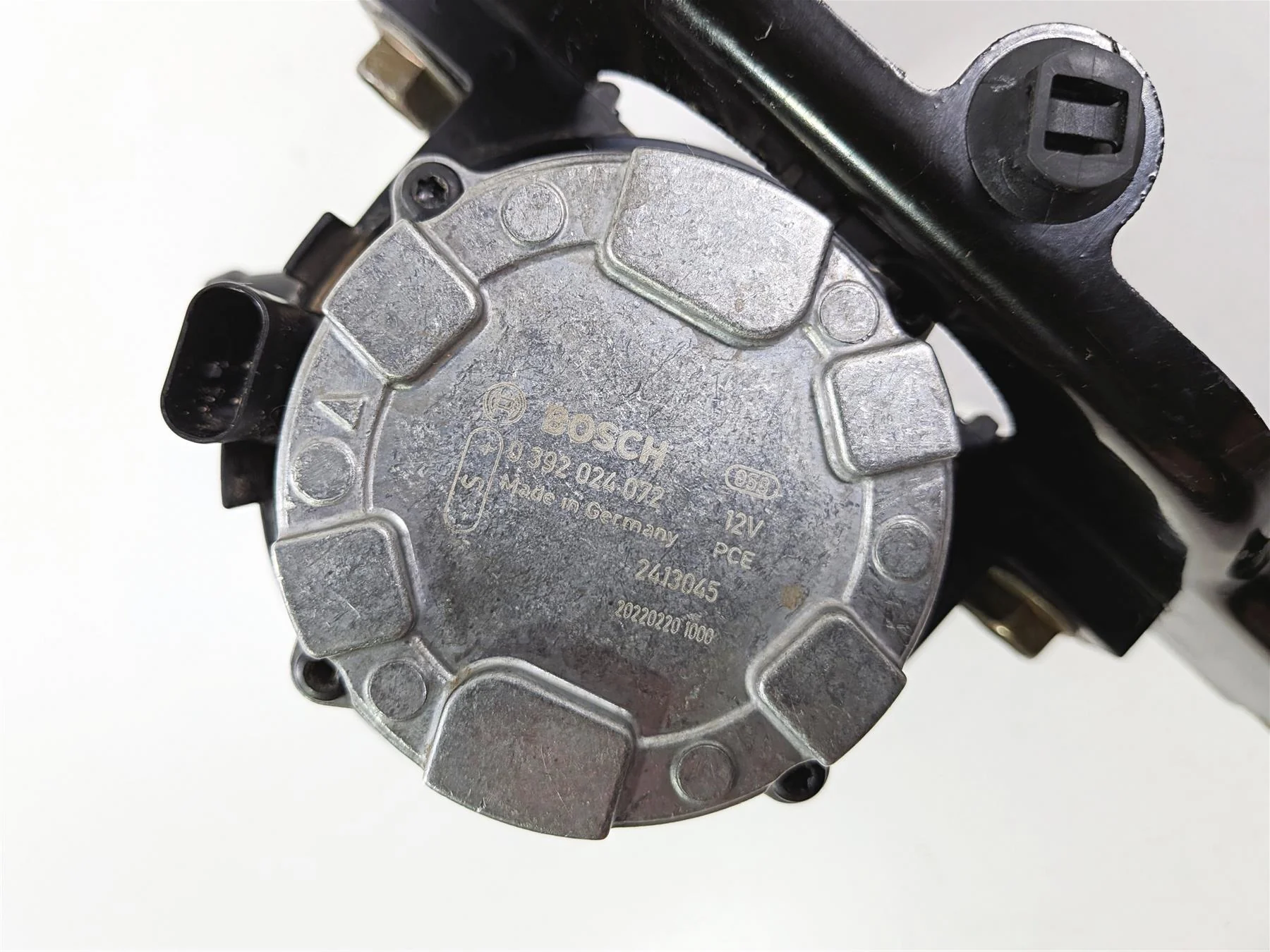 2022 Polaris RZR Turbo R Ultimate External Water Pump & Mount 2413045 - Image 8