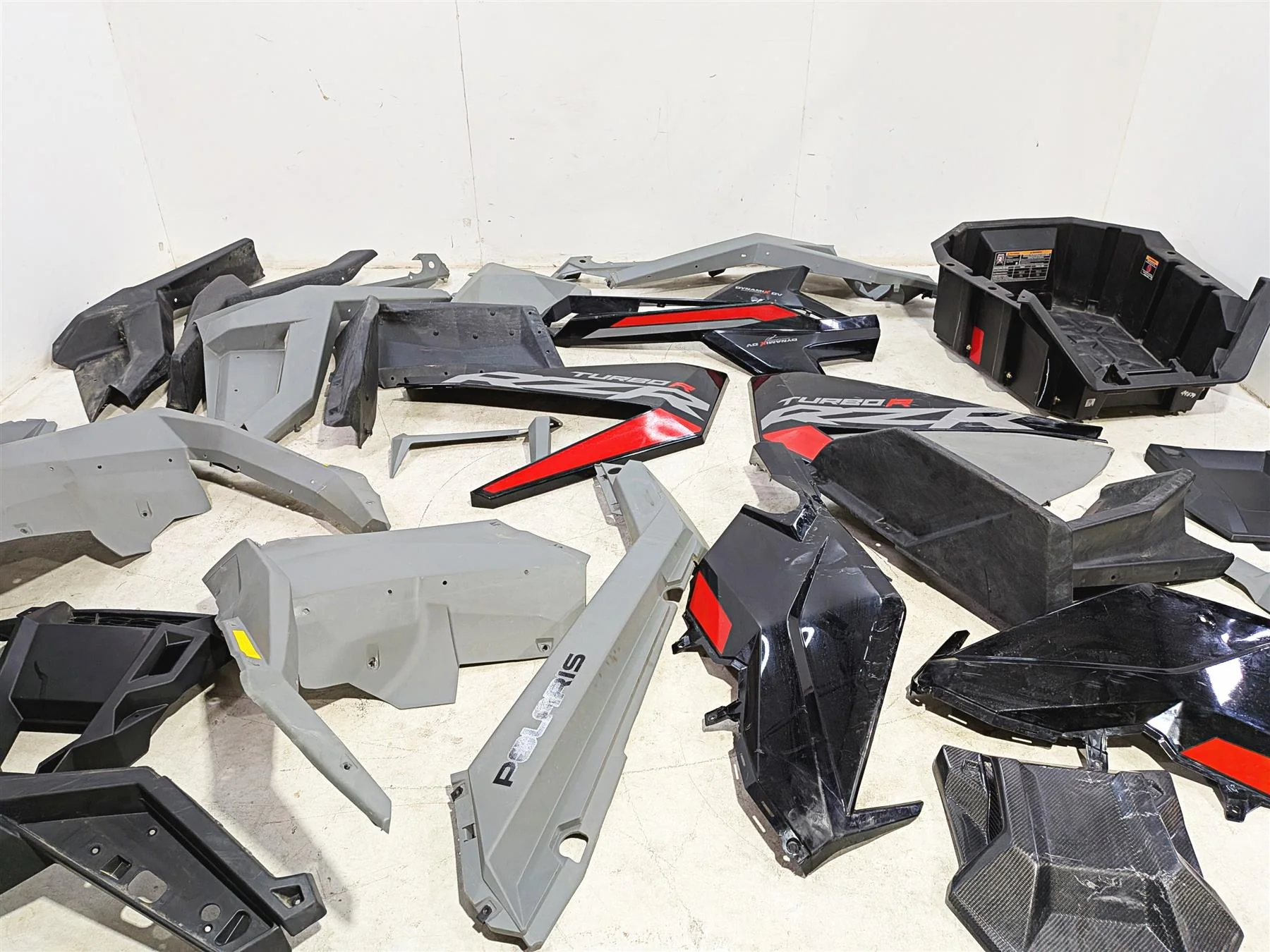 2022 Polaris RZR Turbo R Ultimate Fender Hood Outer Plastic Fairing Set 5455173 - Image 2