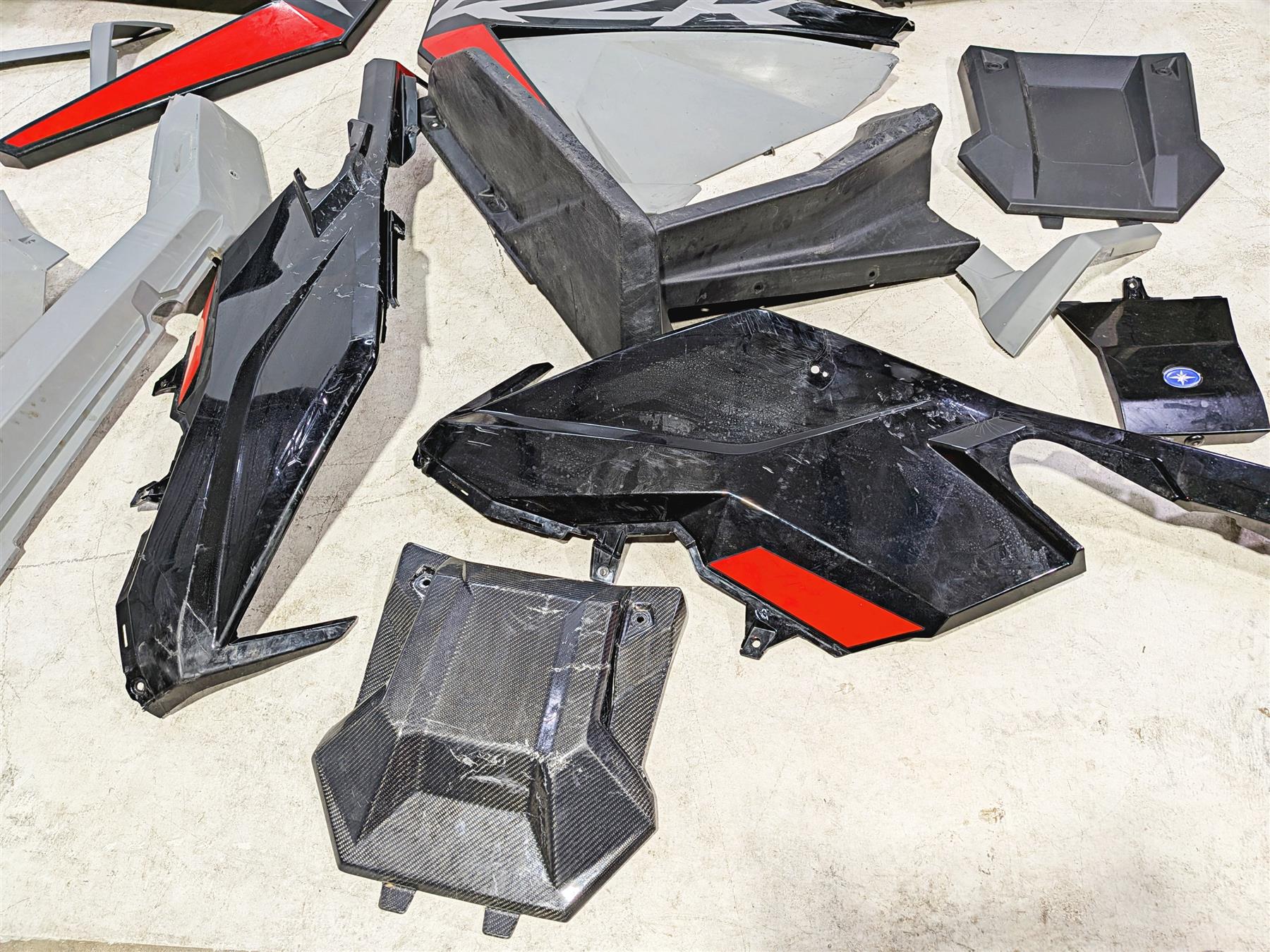 2022 Polaris RZR Turbo R Ultimate Fender Hood Outer Plastic Fairing Set 5455173 - Image 3