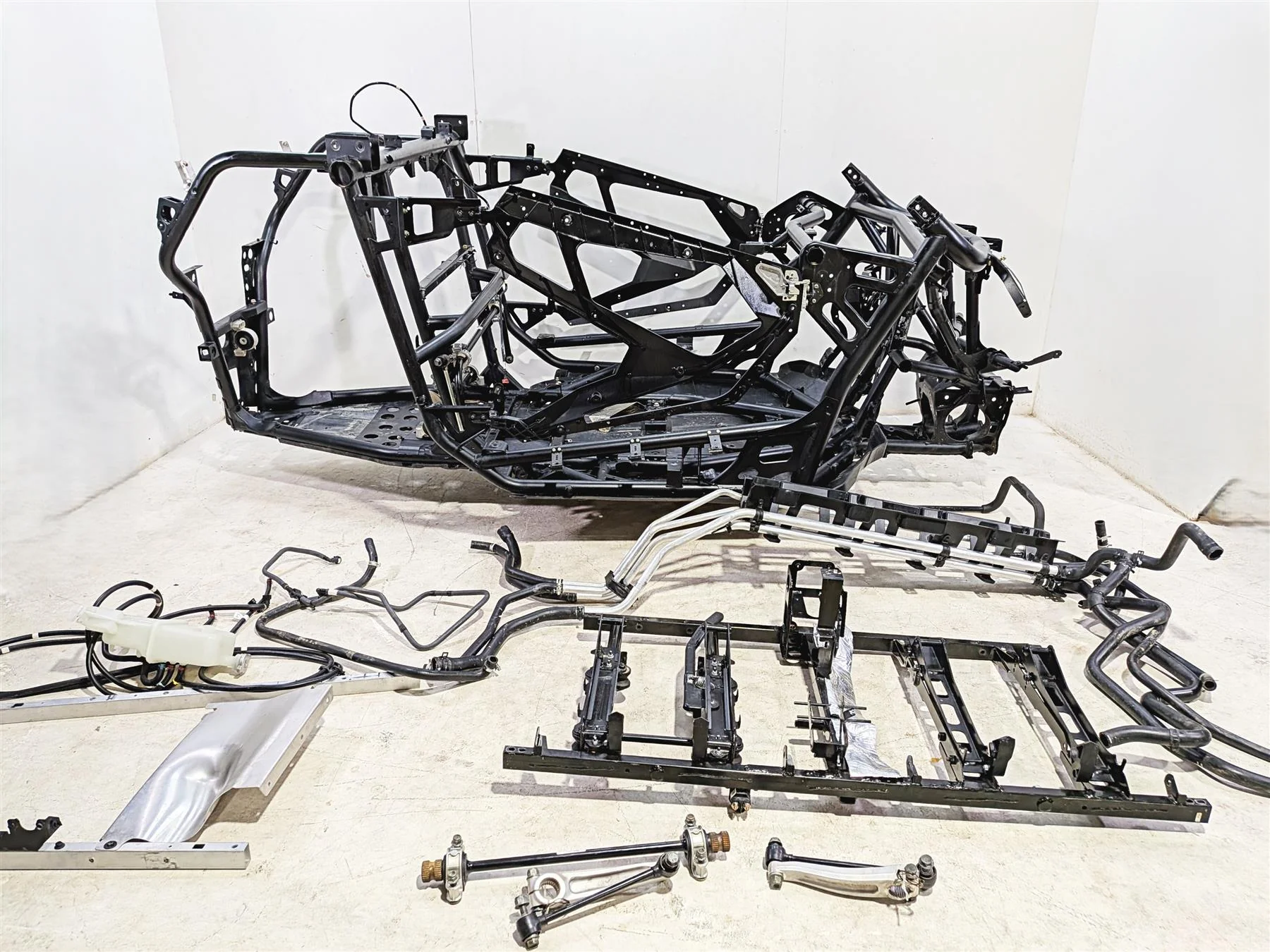 2022 Polaris RZR Turbo R Ultimate Straight Main Frame Chassis with Clean Ohio Title 1026099