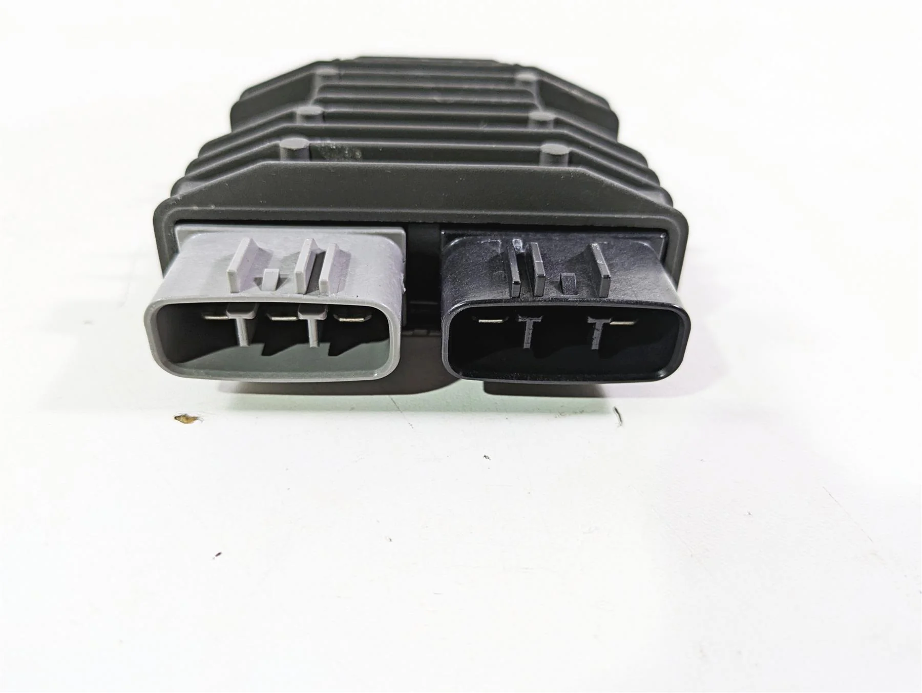 2022 SeaDoo Spark 900 Trixx Rectifier Voltage Regulator SH775AA 710001103 - Image 7