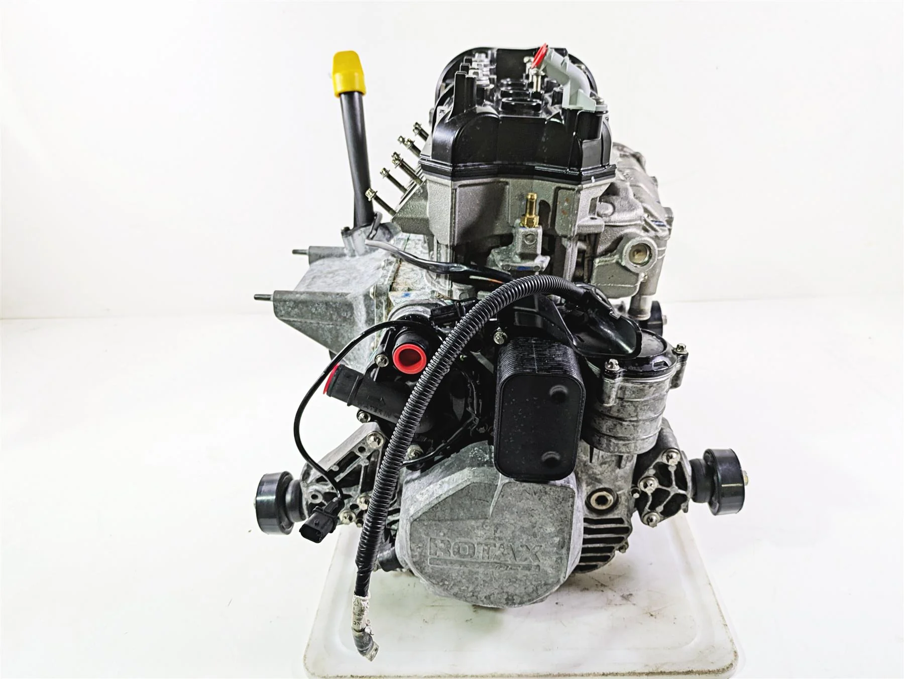 2022 SeaDoo Spark 900 Trixx Running Engine Motor 106 hours -Video 420090335 - Image 4