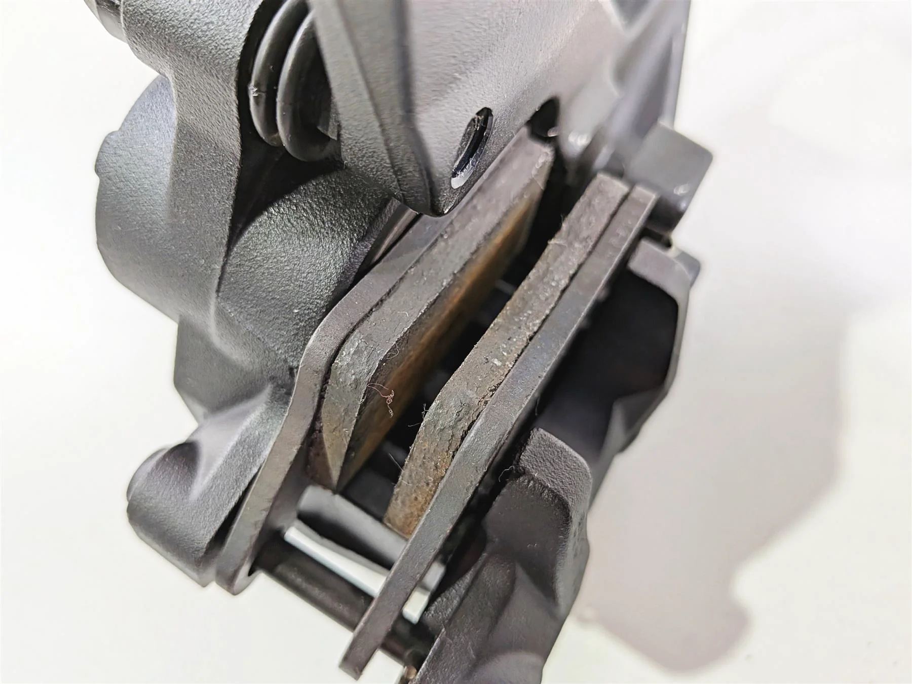 2022 Triumph Tiger 900 GT Pro Brembo Rear Brake Caliper & Bracket T2022330 - Image 13