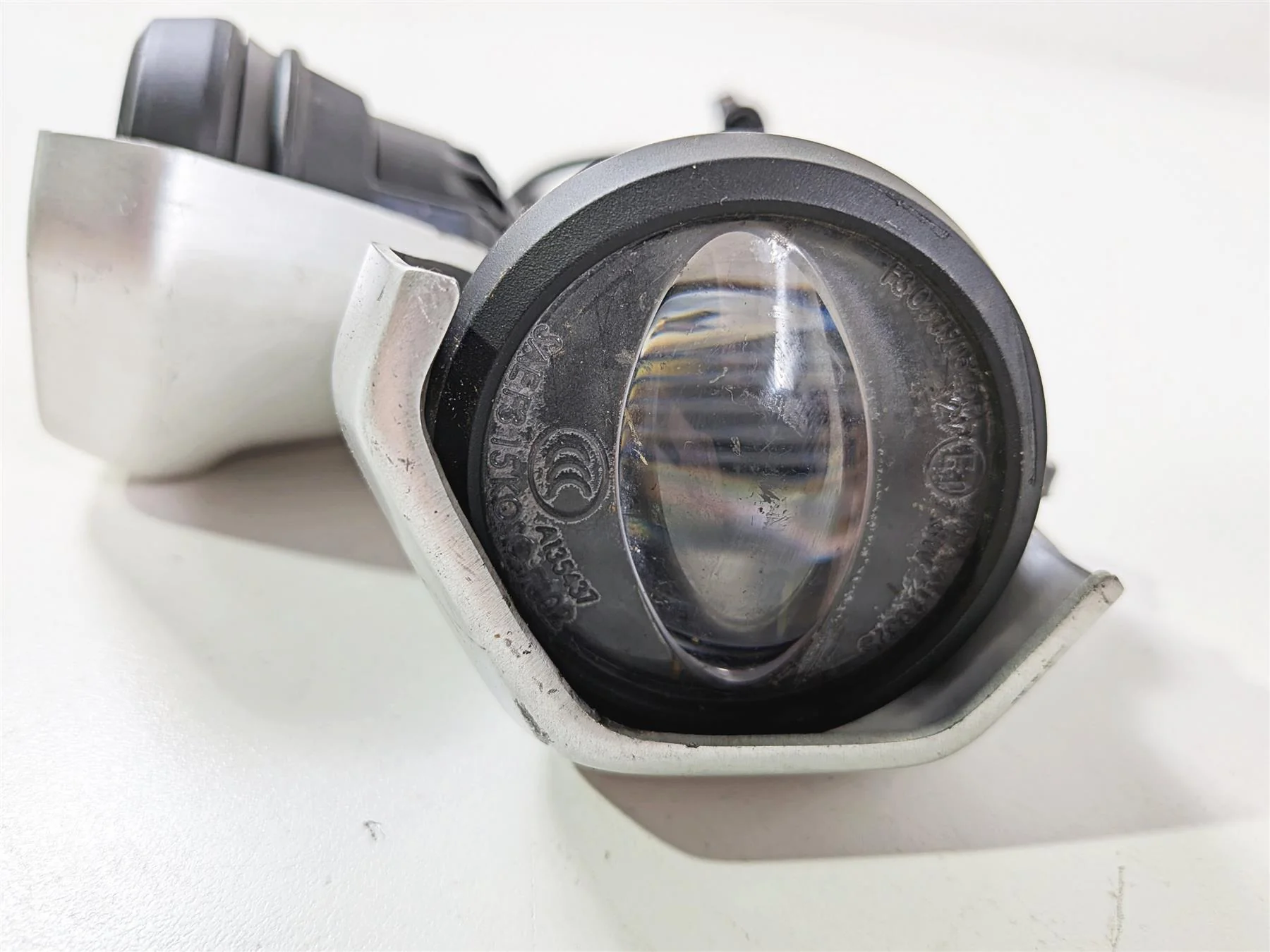 2022 Triumph Tiger 900 GT Pro Front Fog Spot Light Lamp Set T2708708 T2708722 - Image 11