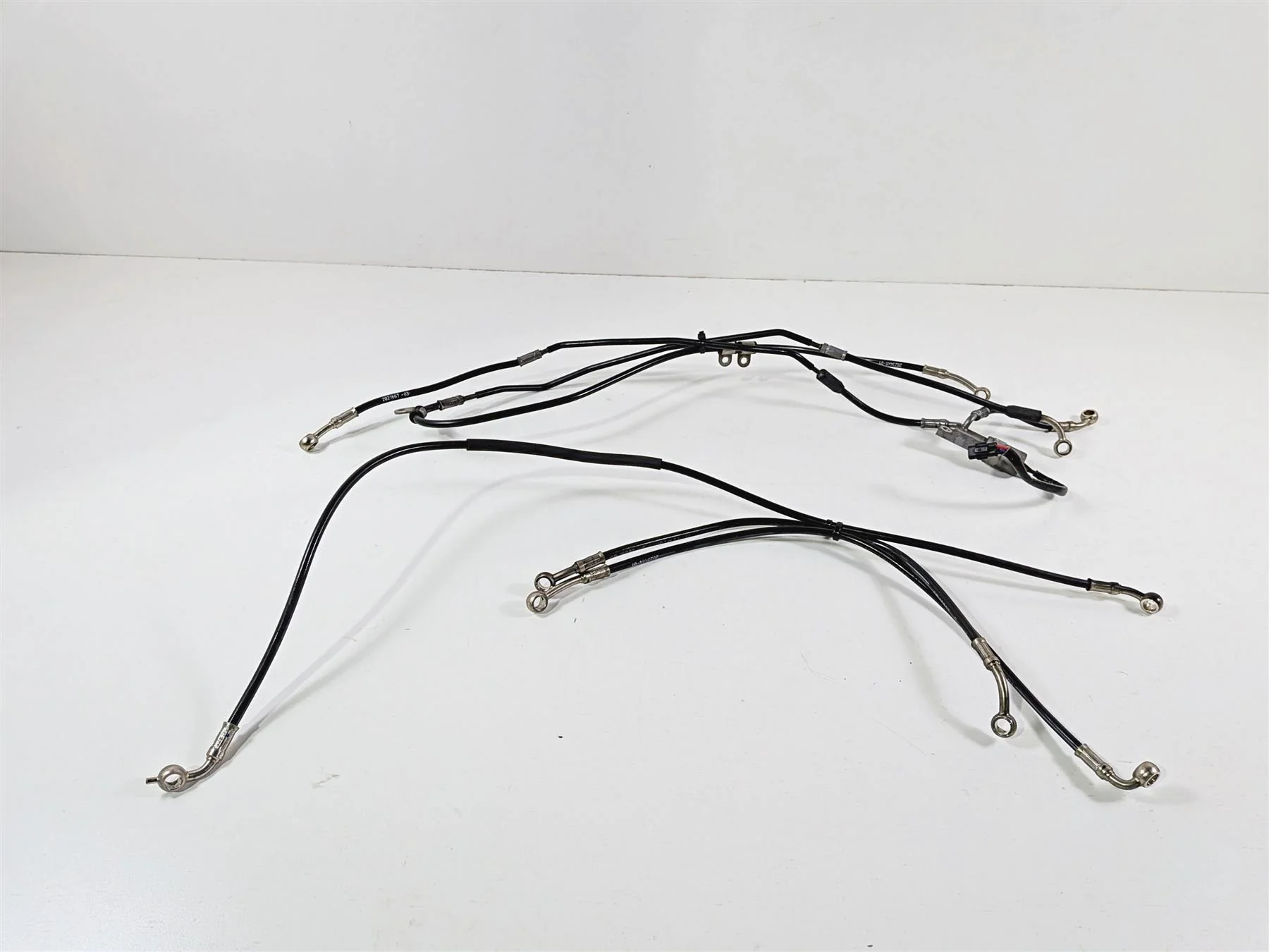 2022 Triumph Tiger 900 GT Pro Front Rear Abs Brake Line Set T2023442 T2023445 - Image 2