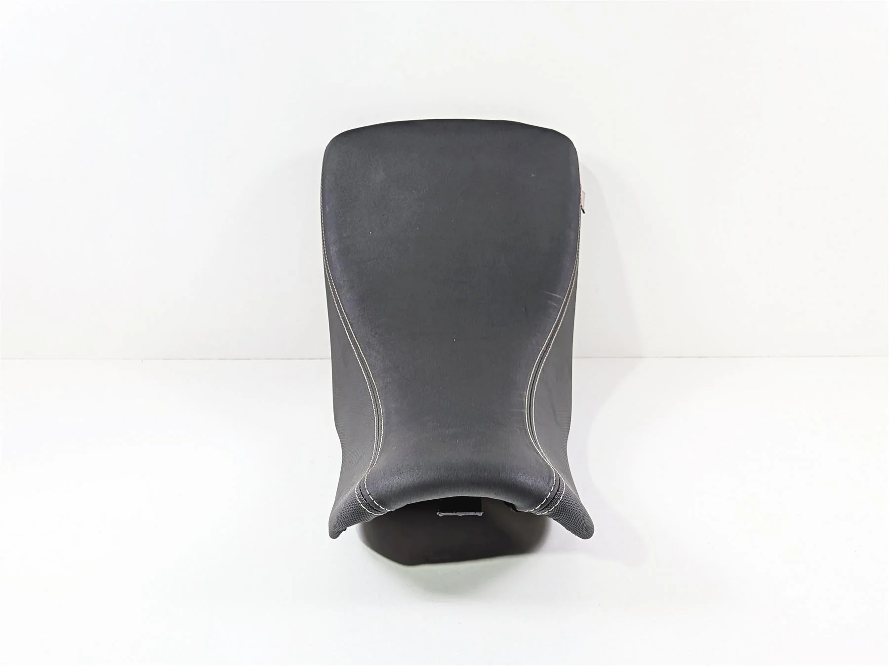2022 Triumph Tiger 900 GT Pro Front Rider Heated Seat Saddle T2310123 - Image 6