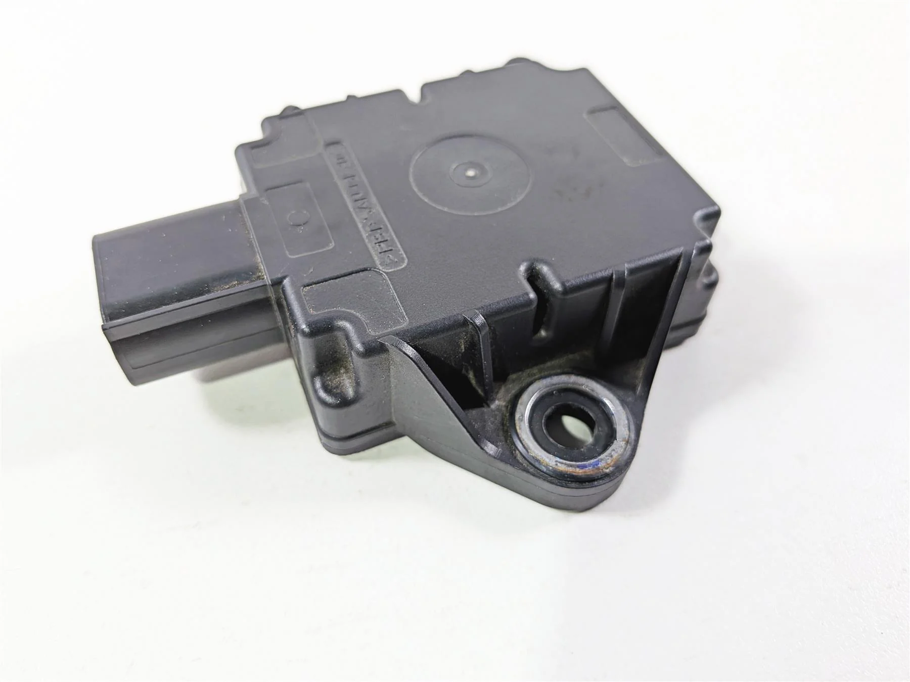 2022 Triumph Tiger 900 GT Pro Lean Angle Fall Sensor T2508035 - Image 11