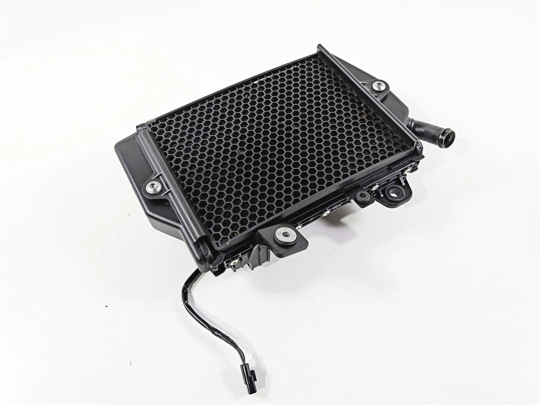 2022 Triumph Tiger 900 GT Pro Left Coolant Radiator And Fan T2104610 - Image 2