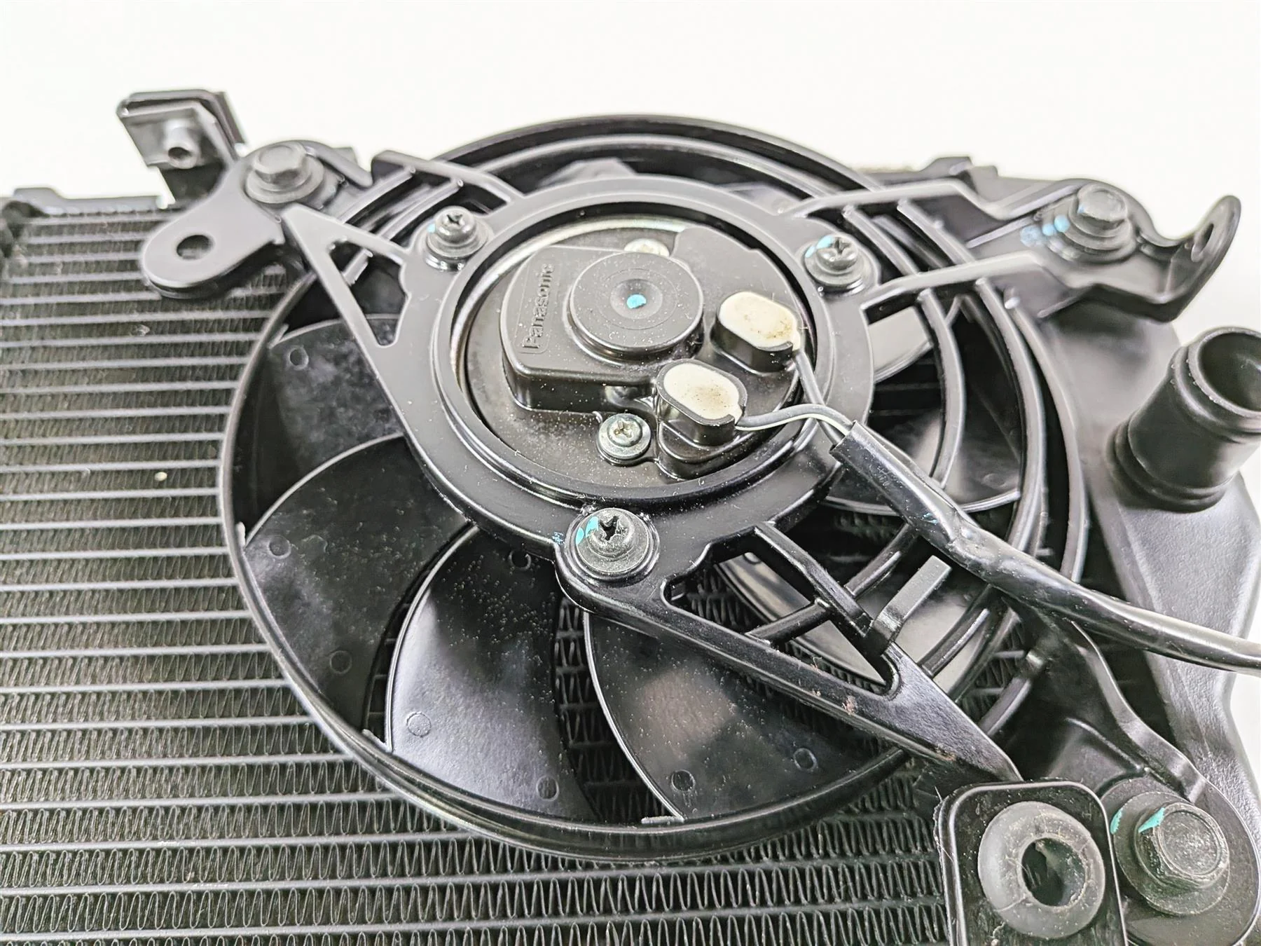 2022 Triumph Tiger 900 GT Pro Left Coolant Radiator And Fan T2104610 - Image 3