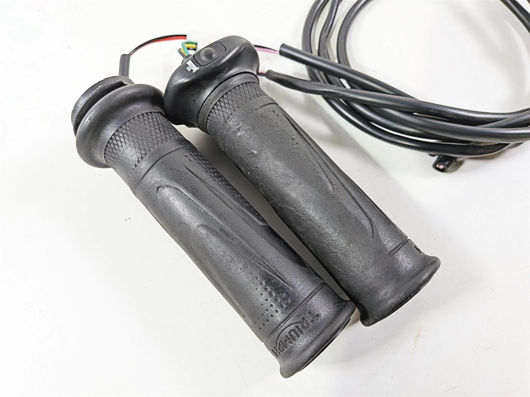 2022 Triumph Tiger 900 GT Pro Left Right Heated Hand Grip Heater Set T2042078 - Image 8