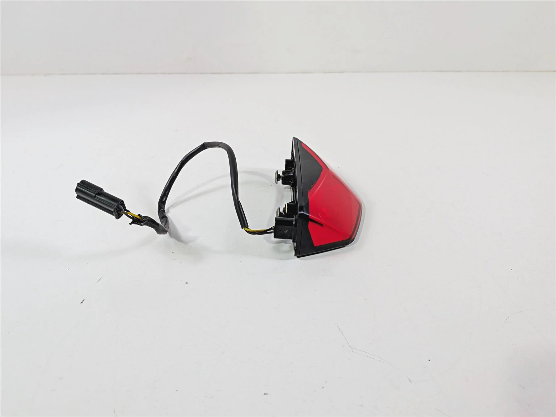 2022 Triumph Tiger 900 GT Pro Oem Taillight Tail Light T2702064 - Image 3
