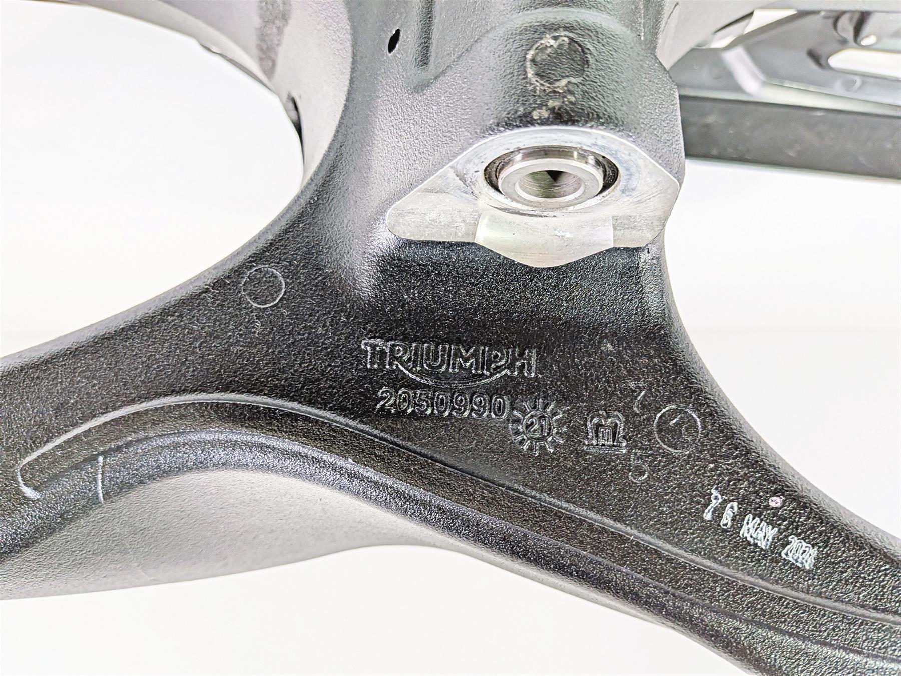 2022 Triumph Tiger 900 GT Pro Rear Swingarm Swing Arm & Axle T2050983 - Image 7
