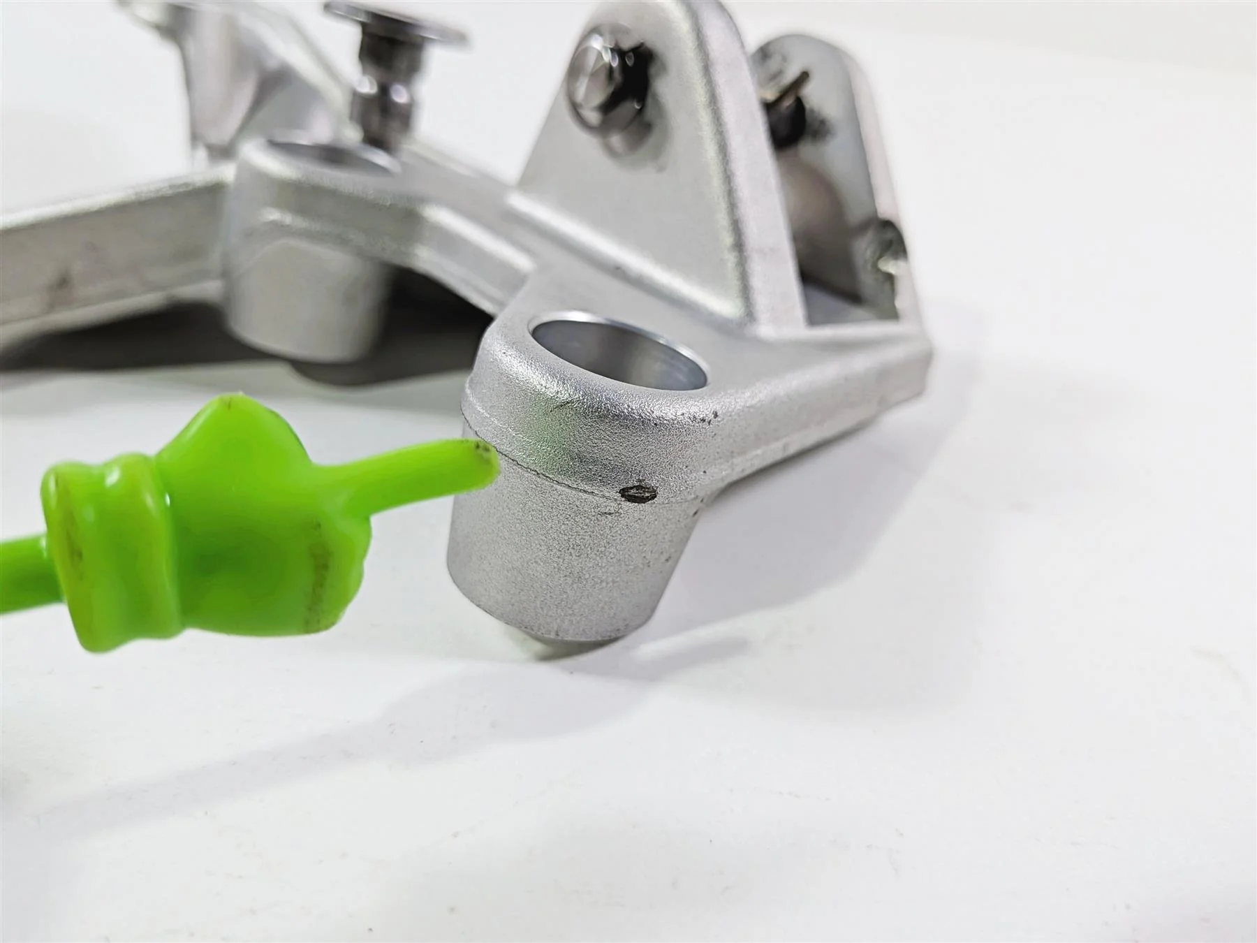 2022 Triumph Tiger 900 GT Pro Right Front Foot Peg Mount T2082358 - Image 10