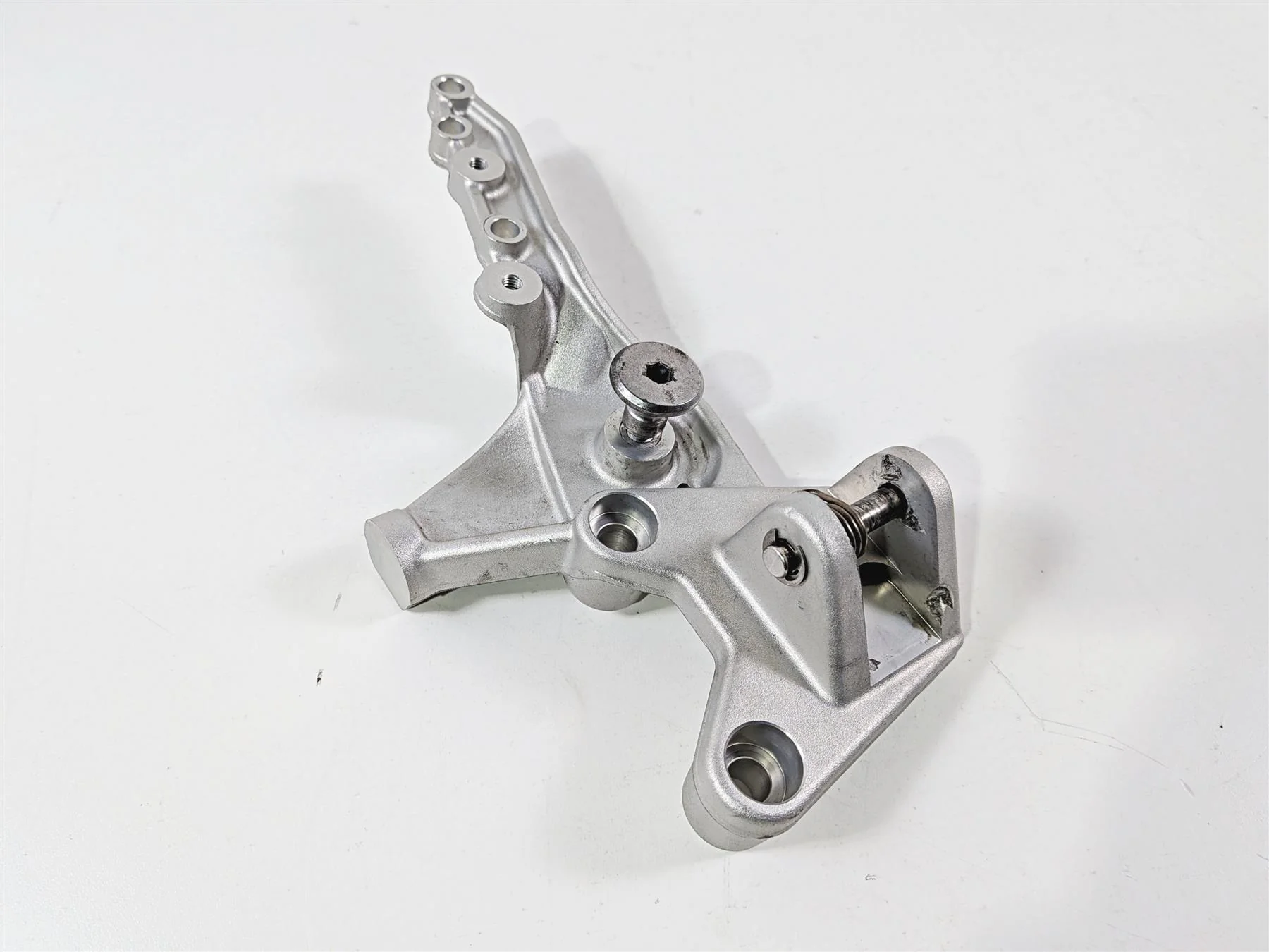 2022 Triumph Tiger 900 GT Pro Right Front Foot Peg Mount T2082358 - Image 11