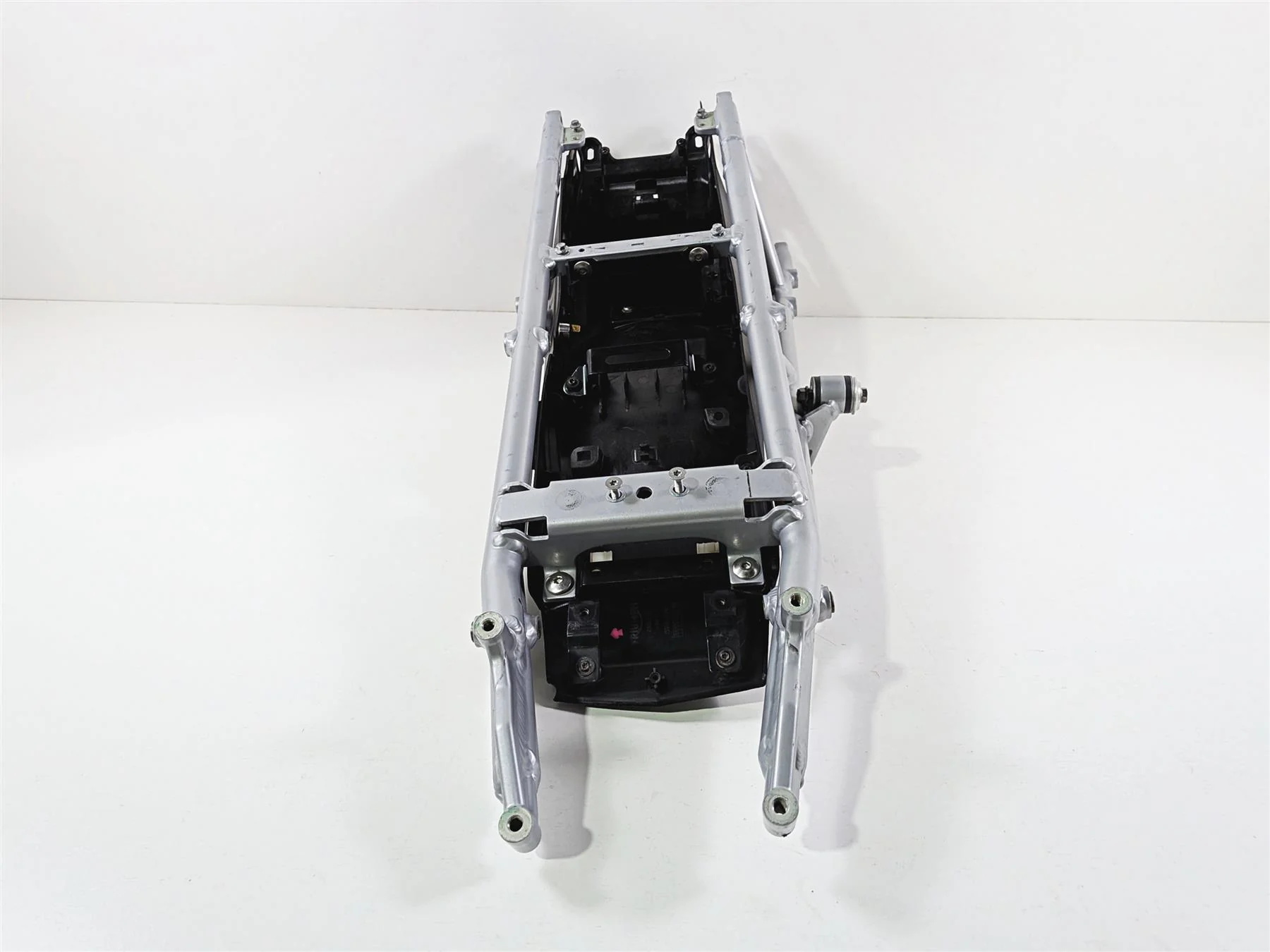 2022 Triumph Tiger 900 GT Pro Subframe Sub Frame & Inner Fender T2072195 - Image 5