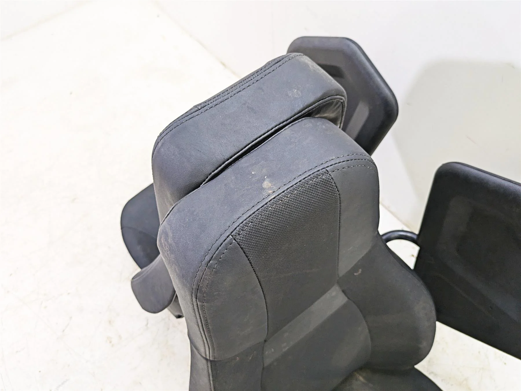 2022 Yamaha YXZ1000 R Black Seat Set & Adjuster 2HC-F473C-01-00 2HC-F473D-01-00 - Image 7