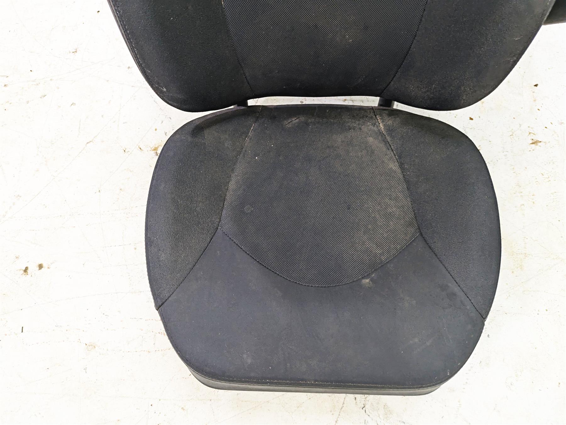 2022 Yamaha YXZ1000 R Black Seat Set & Adjuster 2HC-F473C-01-00 2HC-F473D-01-00 - Image 9
