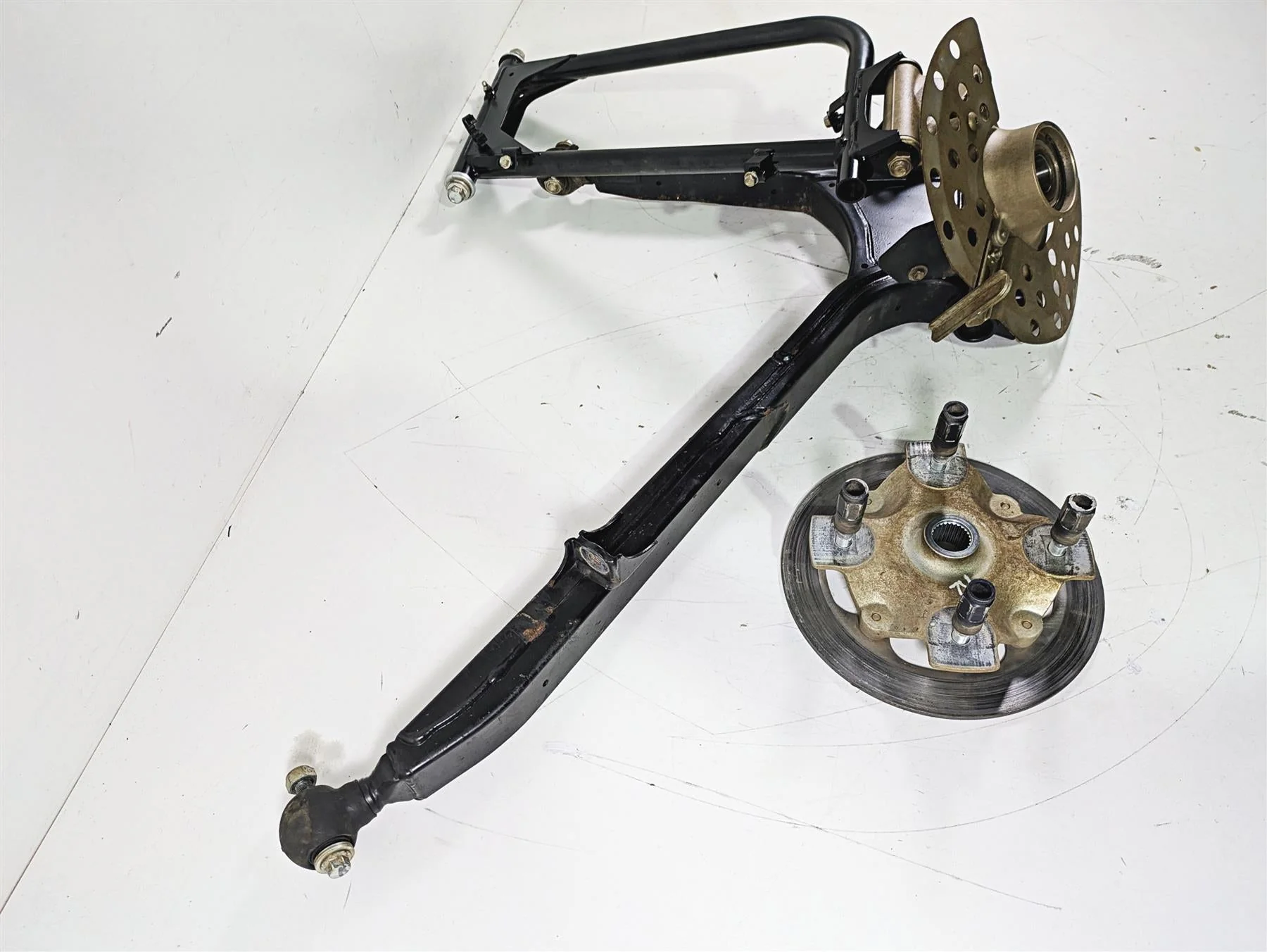 2022 Yamaha YXZ1000 R Left Rear Trailing Arms & Hub 2HC-F2106-50-00 2HC-F2106-51 - Image 2